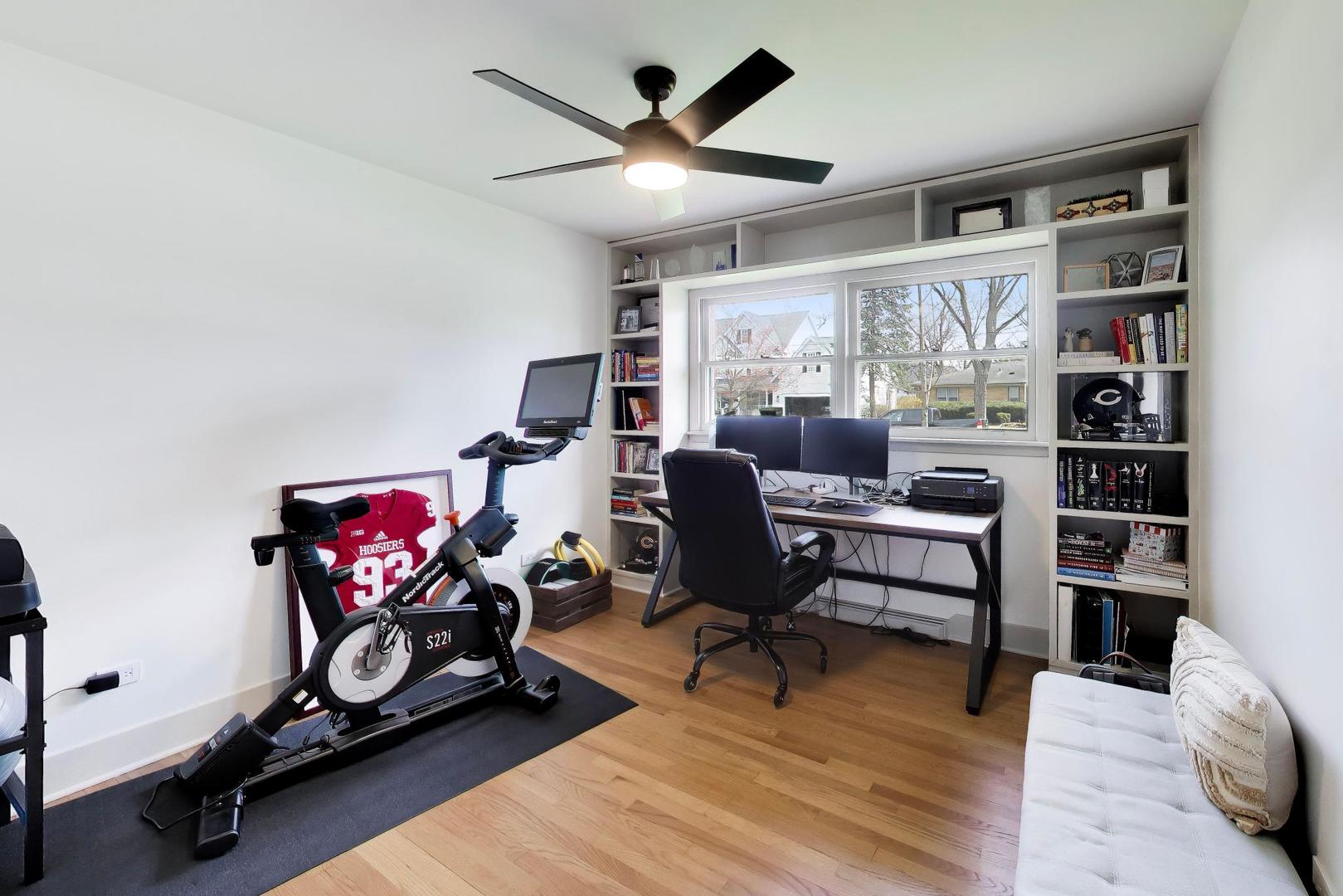 456 Lowell Avenue, Glen Ellyn, IL 60137