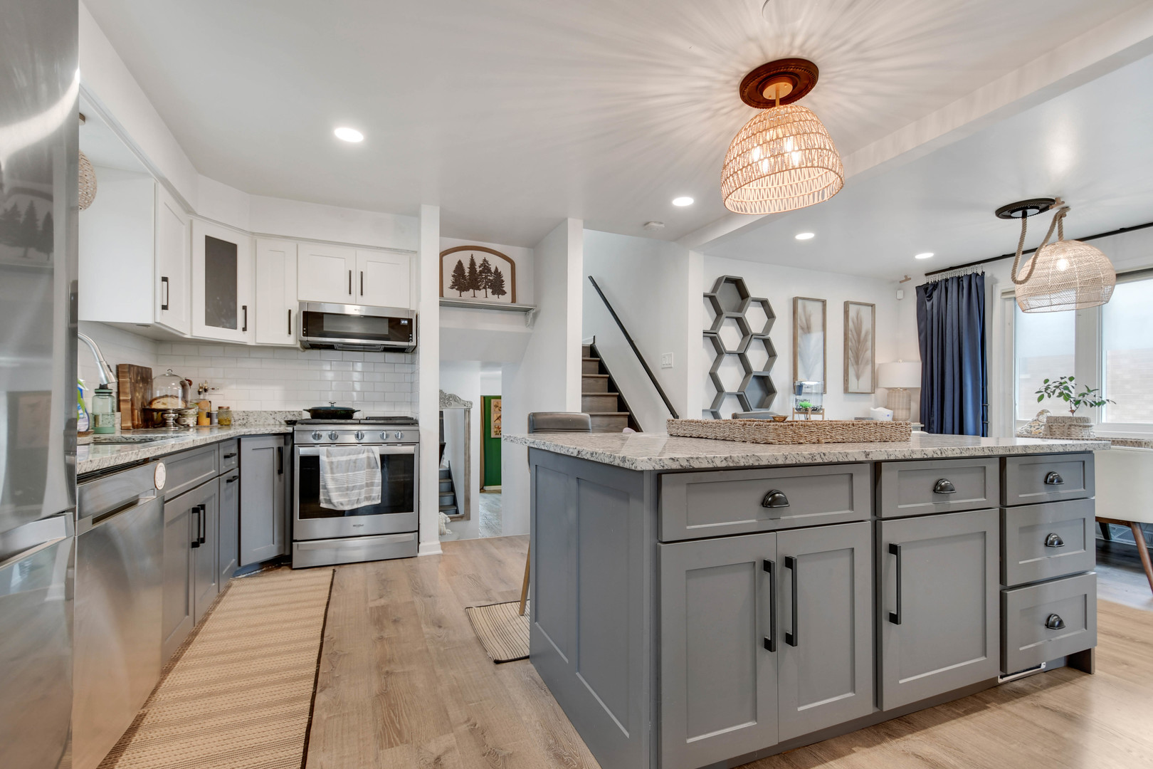 6145 S Knox Avenue, Chicago, IL 60629