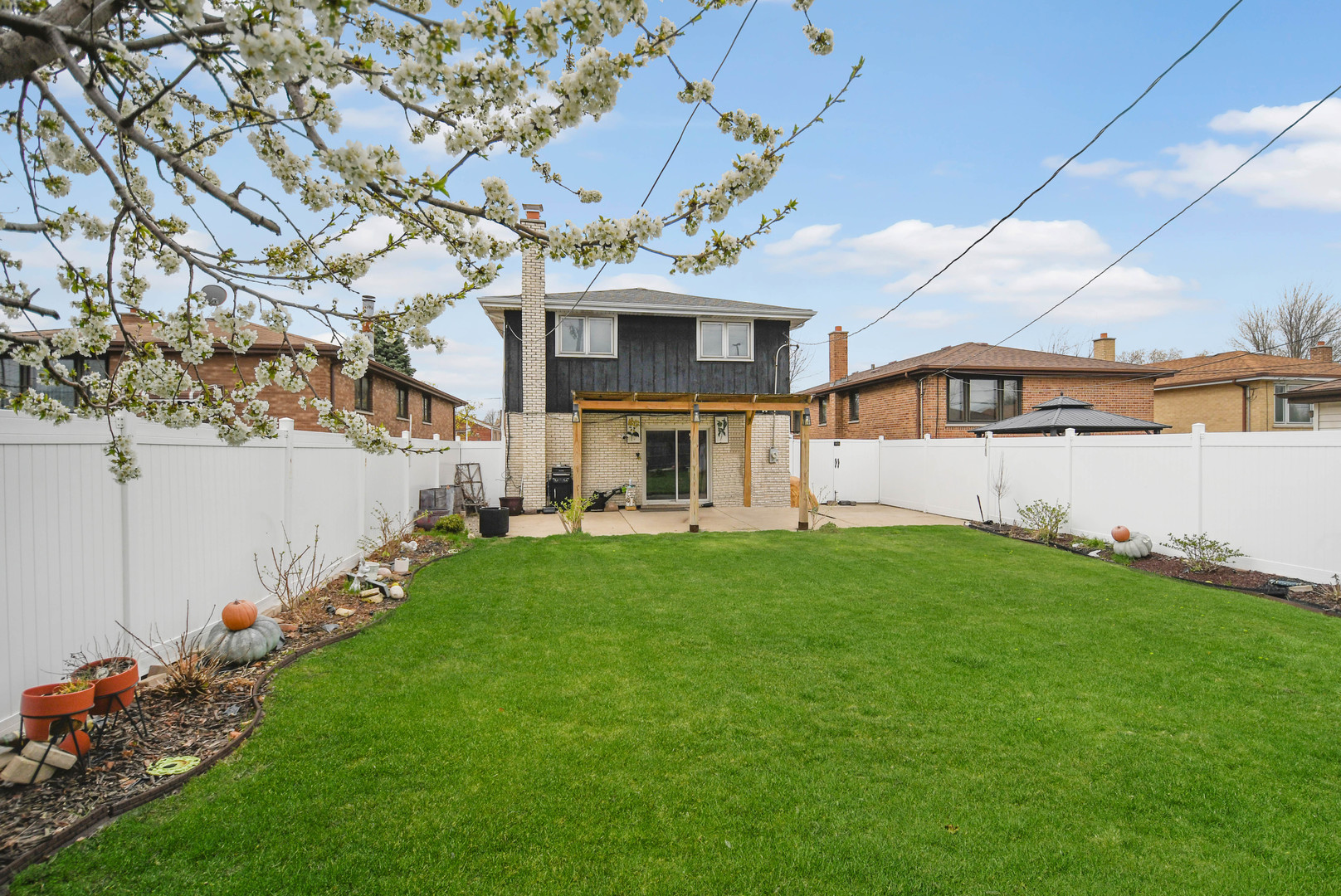 6145 S Knox Avenue, Chicago, IL 60629