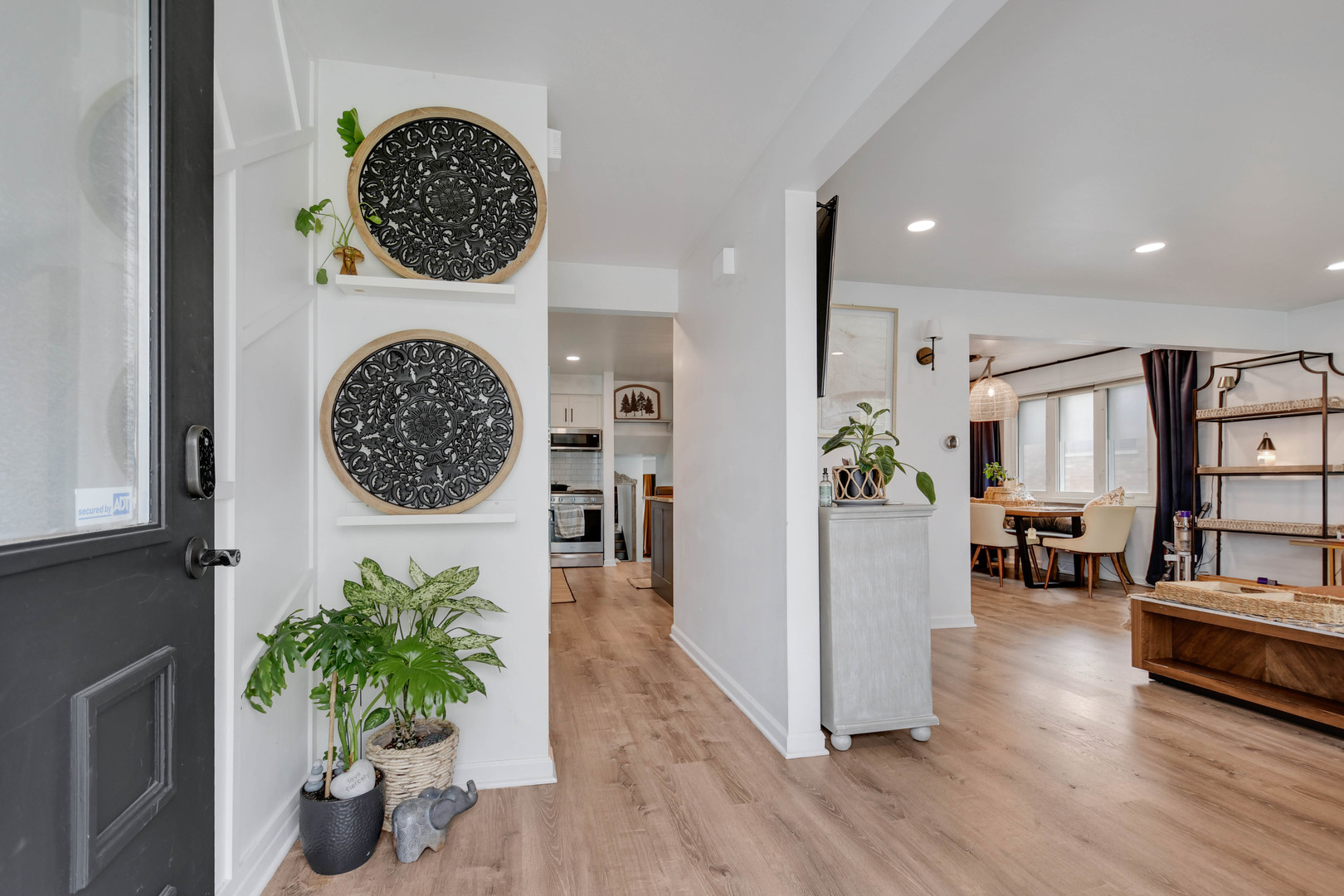 6145 S Knox Avenue, Chicago, IL 60629