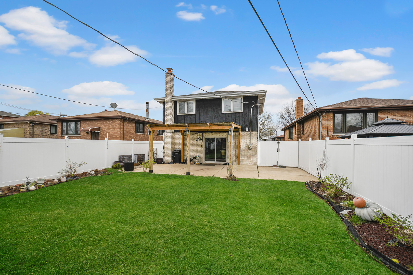 6145 S Knox Avenue, Chicago, IL 60629