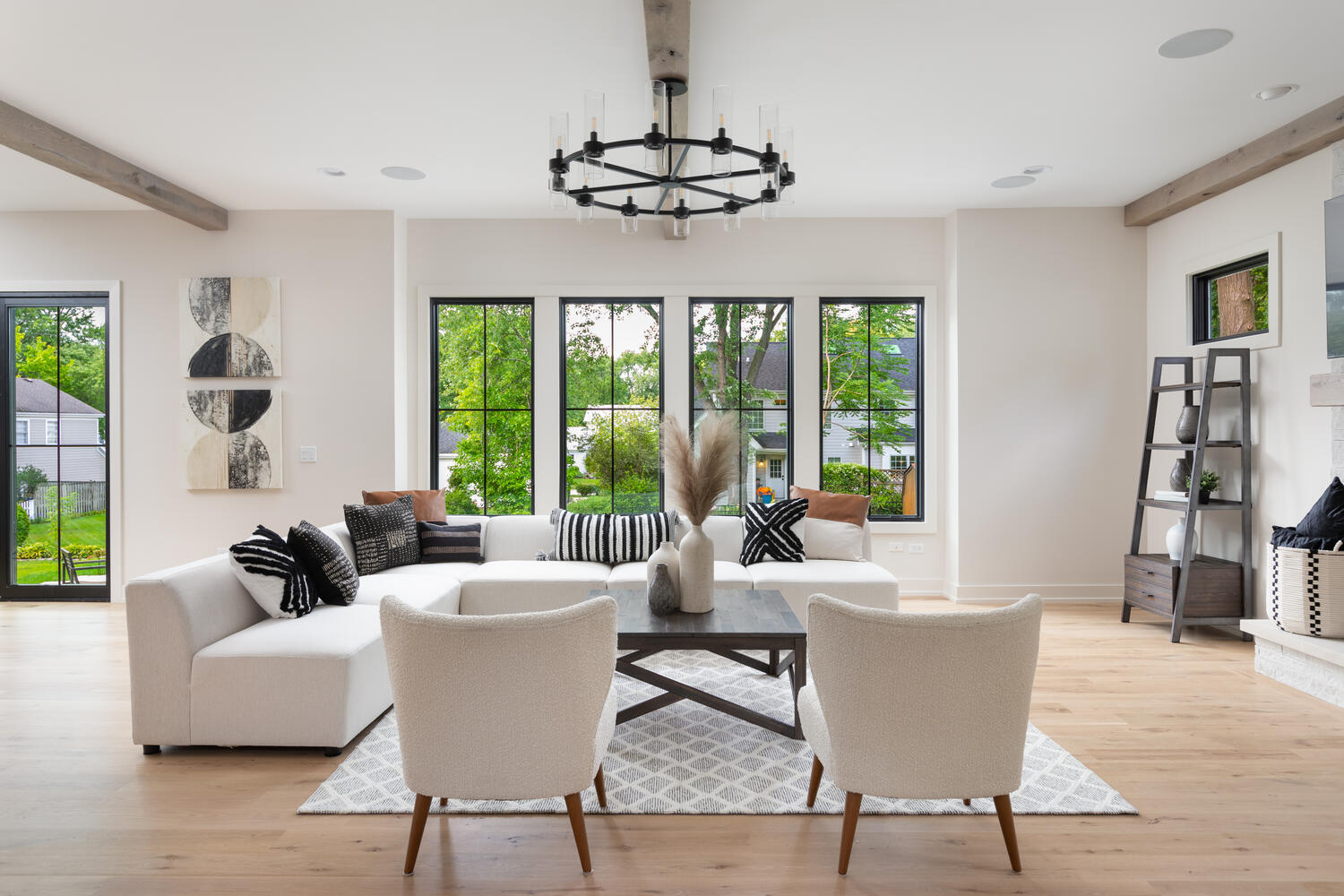 707 Thornwood Drive, Naperville, IL 60540