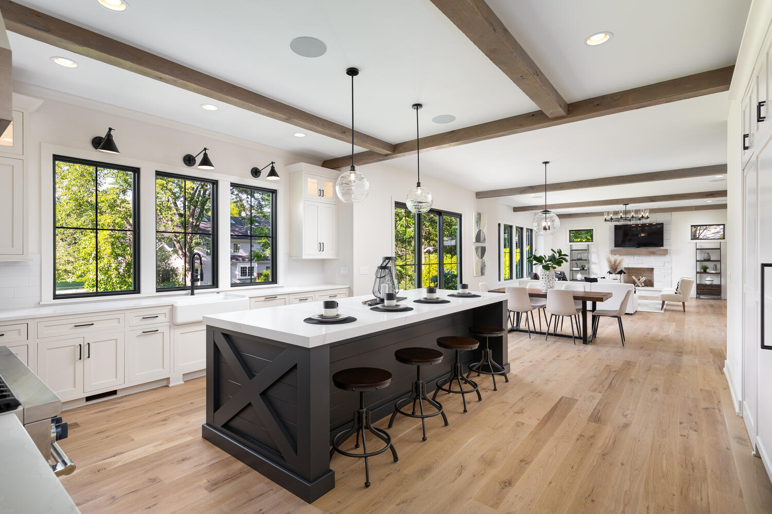 707 Thornwood Drive, Naperville, IL 60540