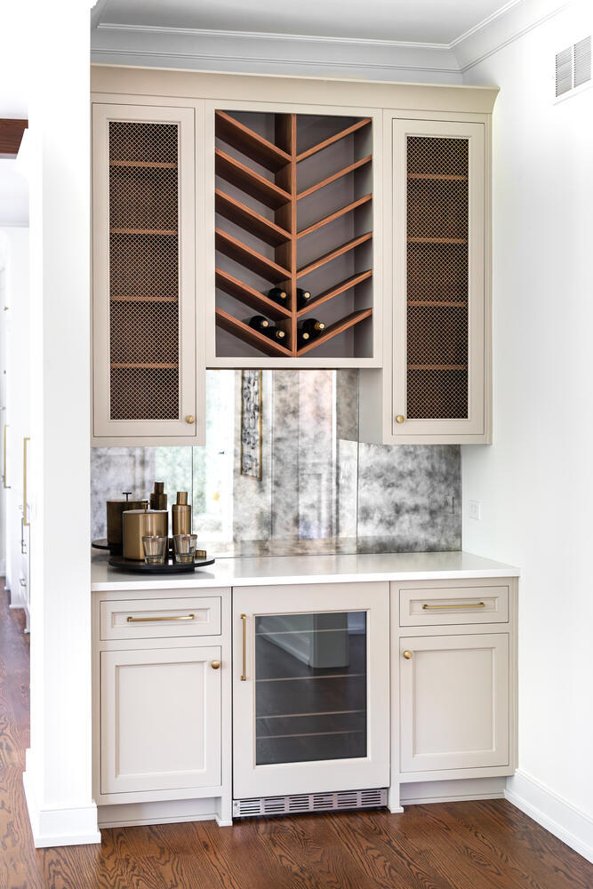 707 Thornwood Drive, Naperville, IL 60540