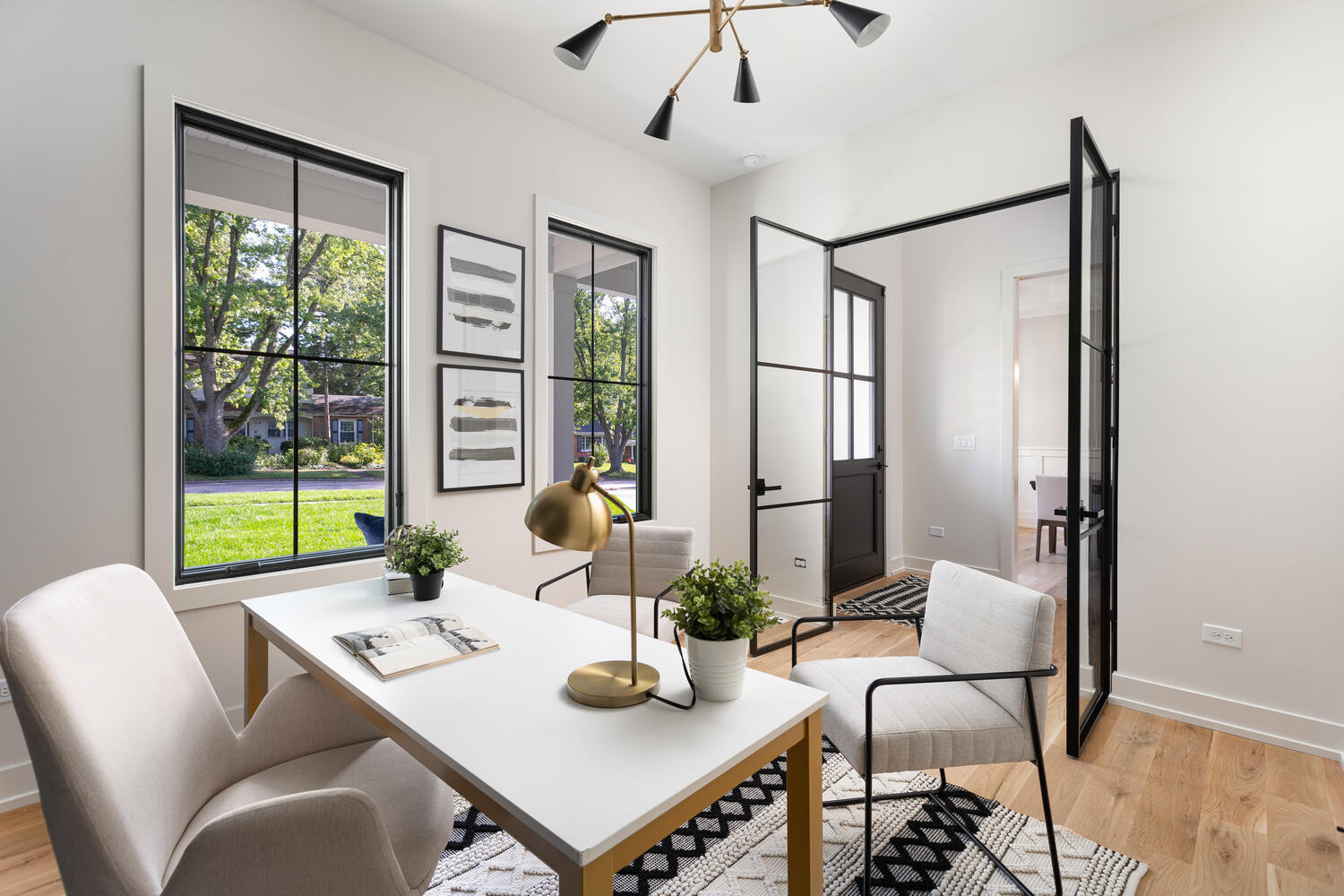 707 Thornwood Drive, Naperville, IL 60540