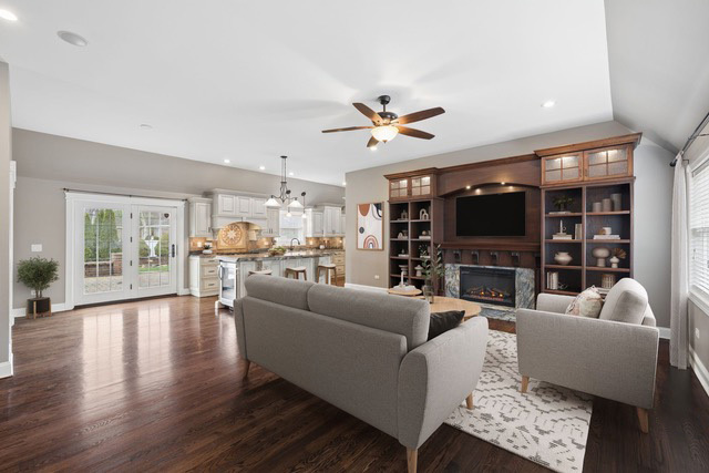 17546 Woodbrook Lane, Lockport, IL 60441