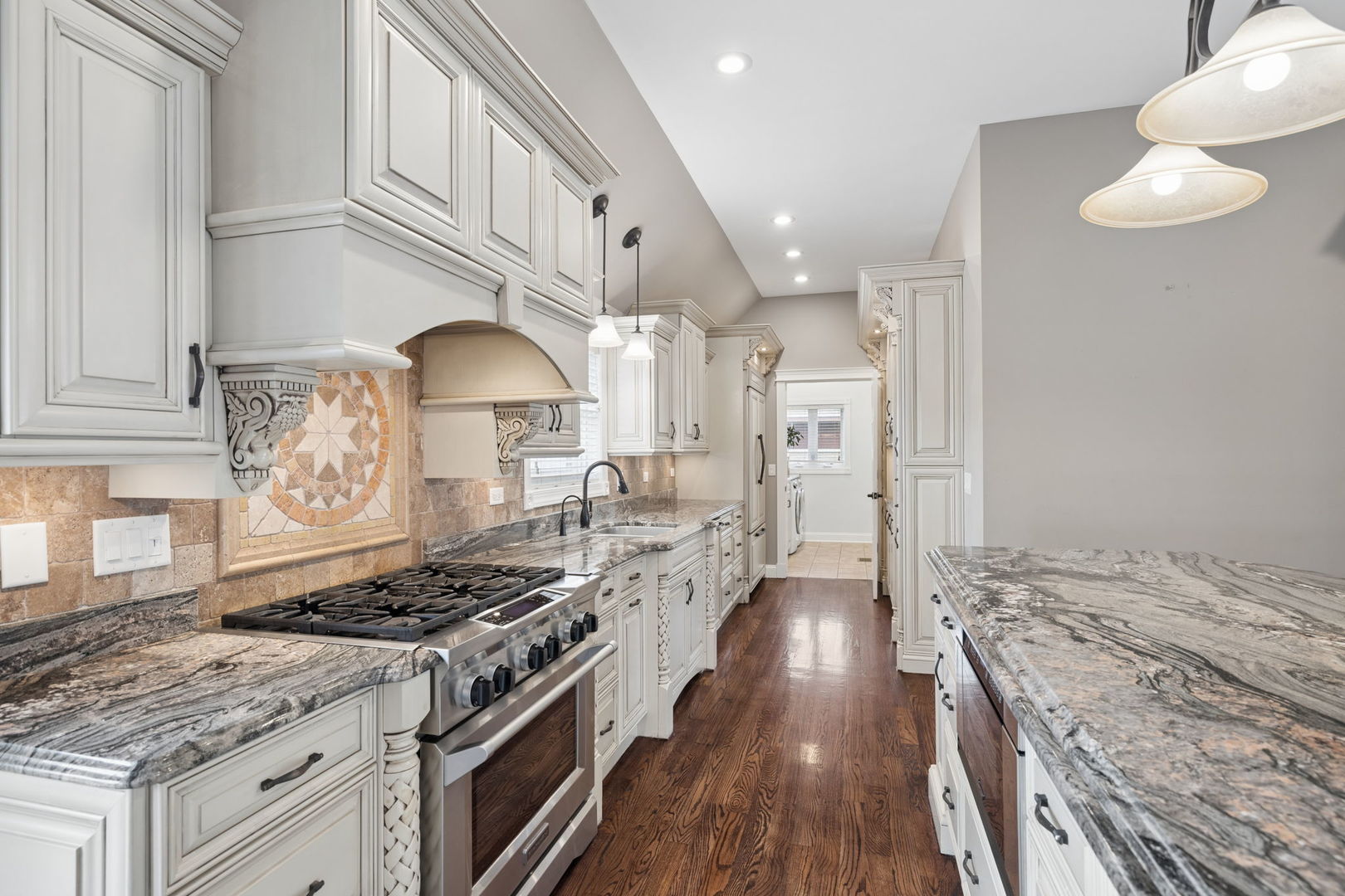 17546 Woodbrook Lane, Lockport, IL 60441