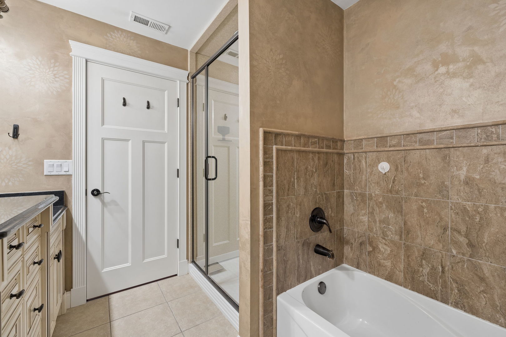 17546 Woodbrook Lane, Lockport, IL 60441