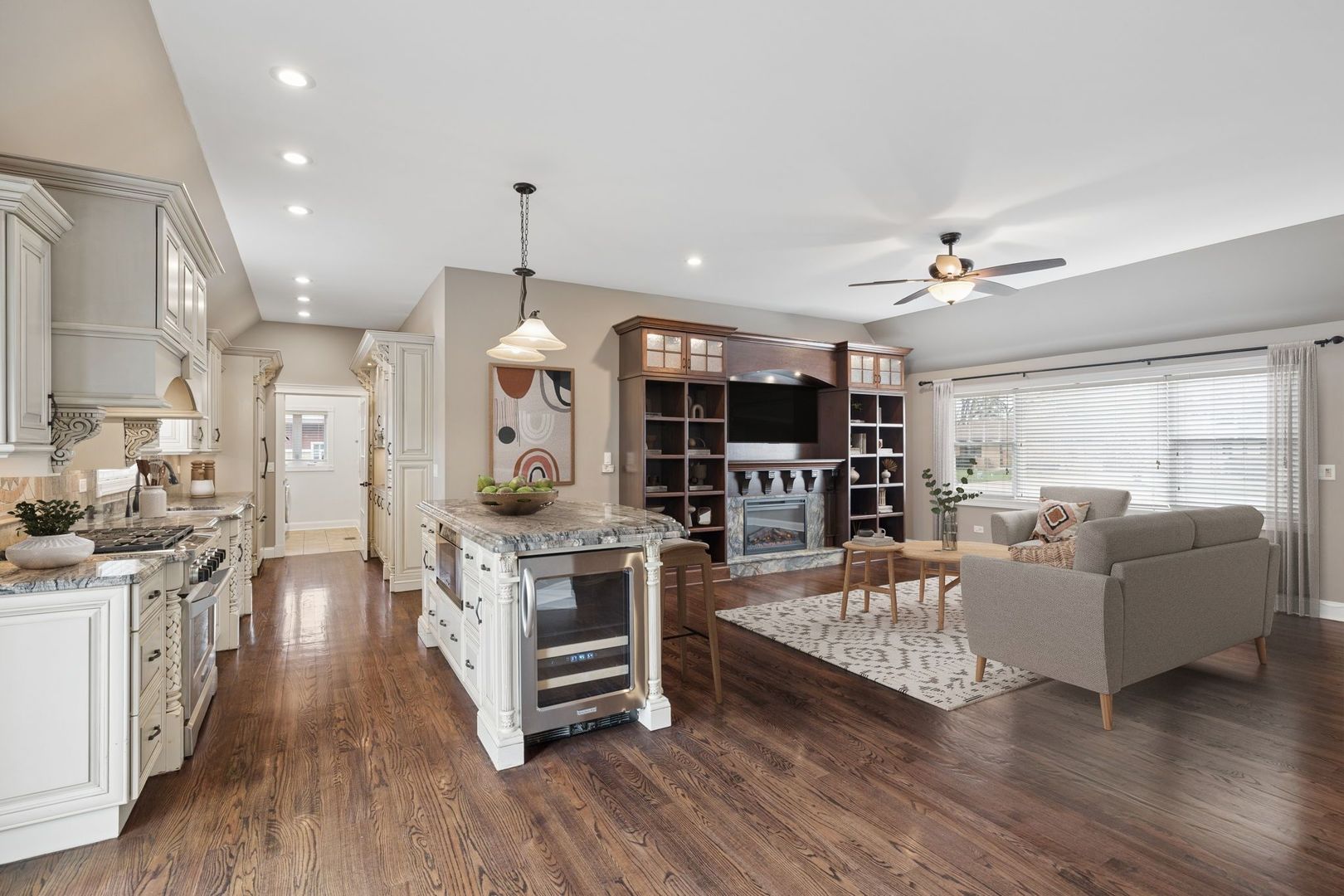 17546 Woodbrook Lane, Lockport, IL 60441