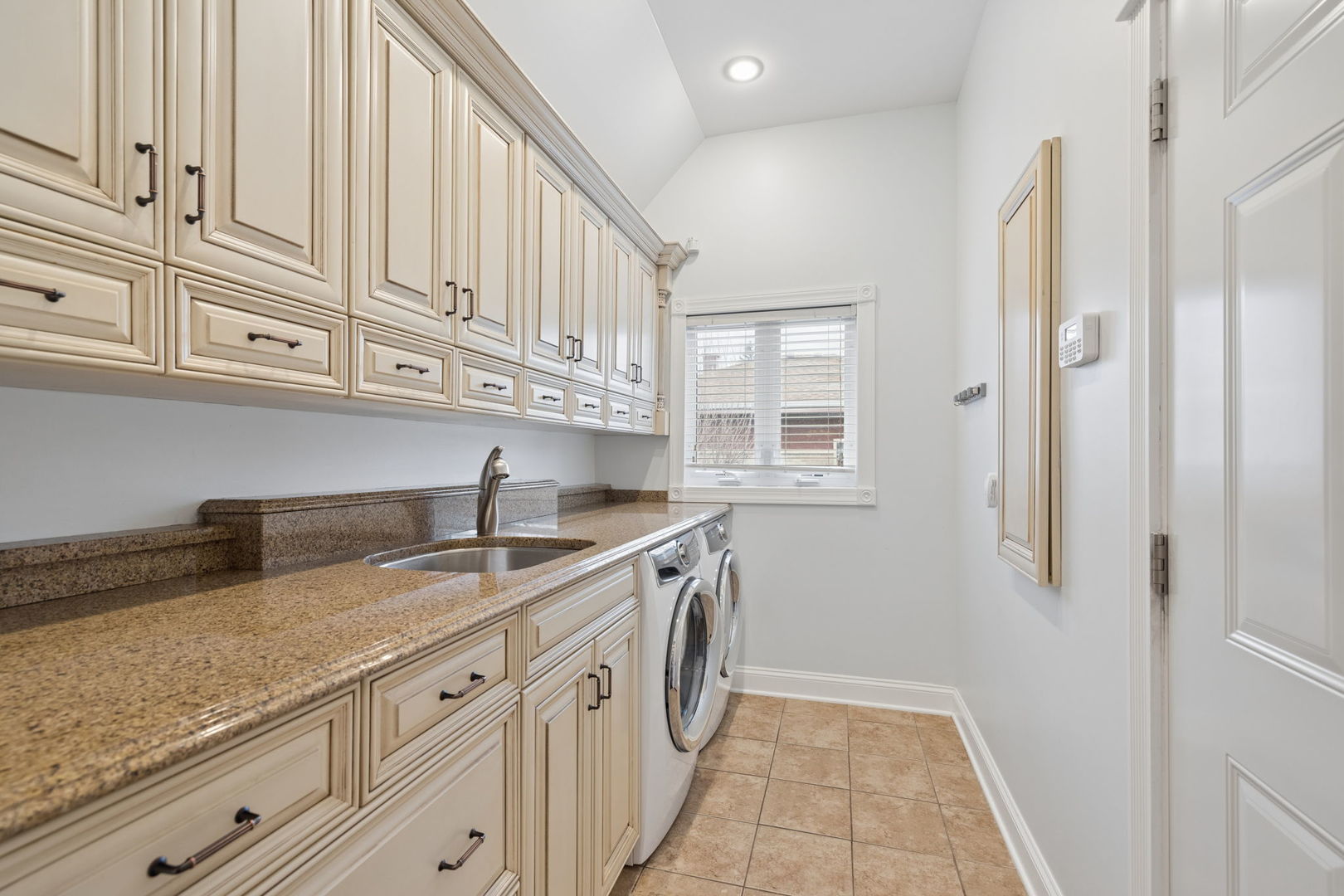 17546 Woodbrook Lane, Lockport, IL 60441