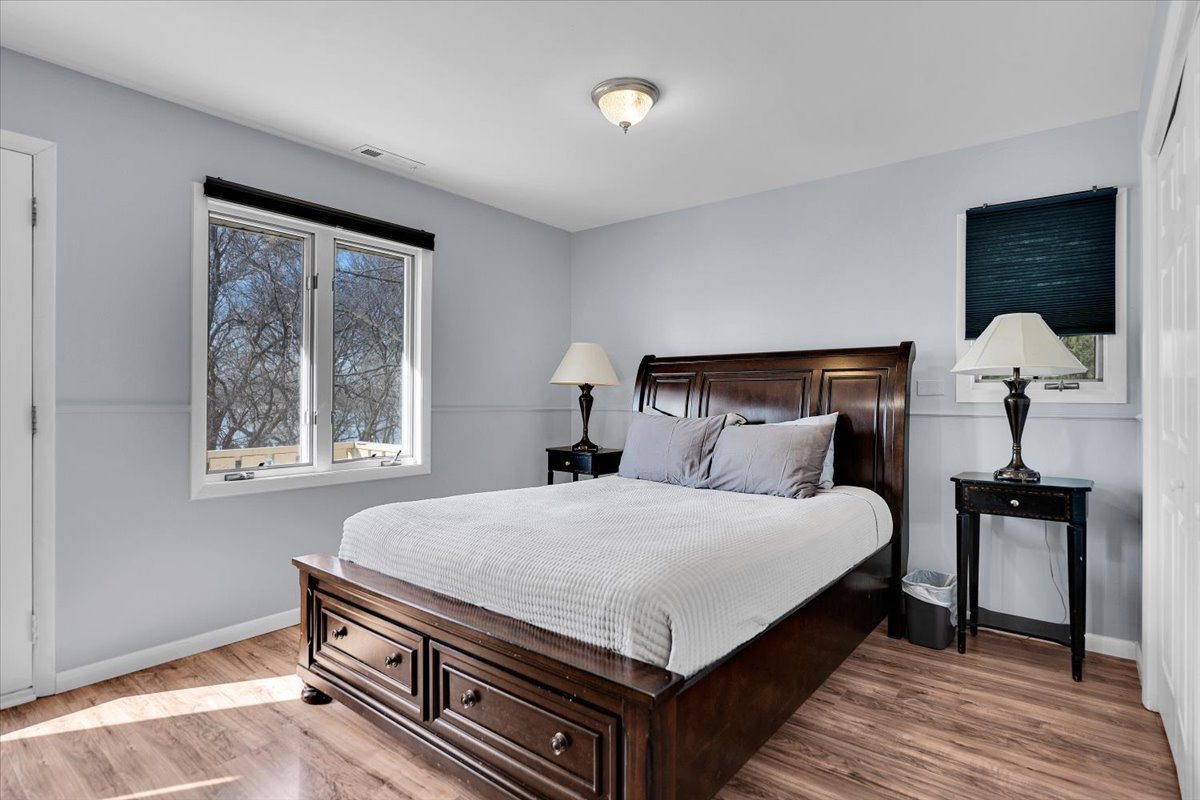 49 N Lake Avenue, Fox Lake, IL 60020