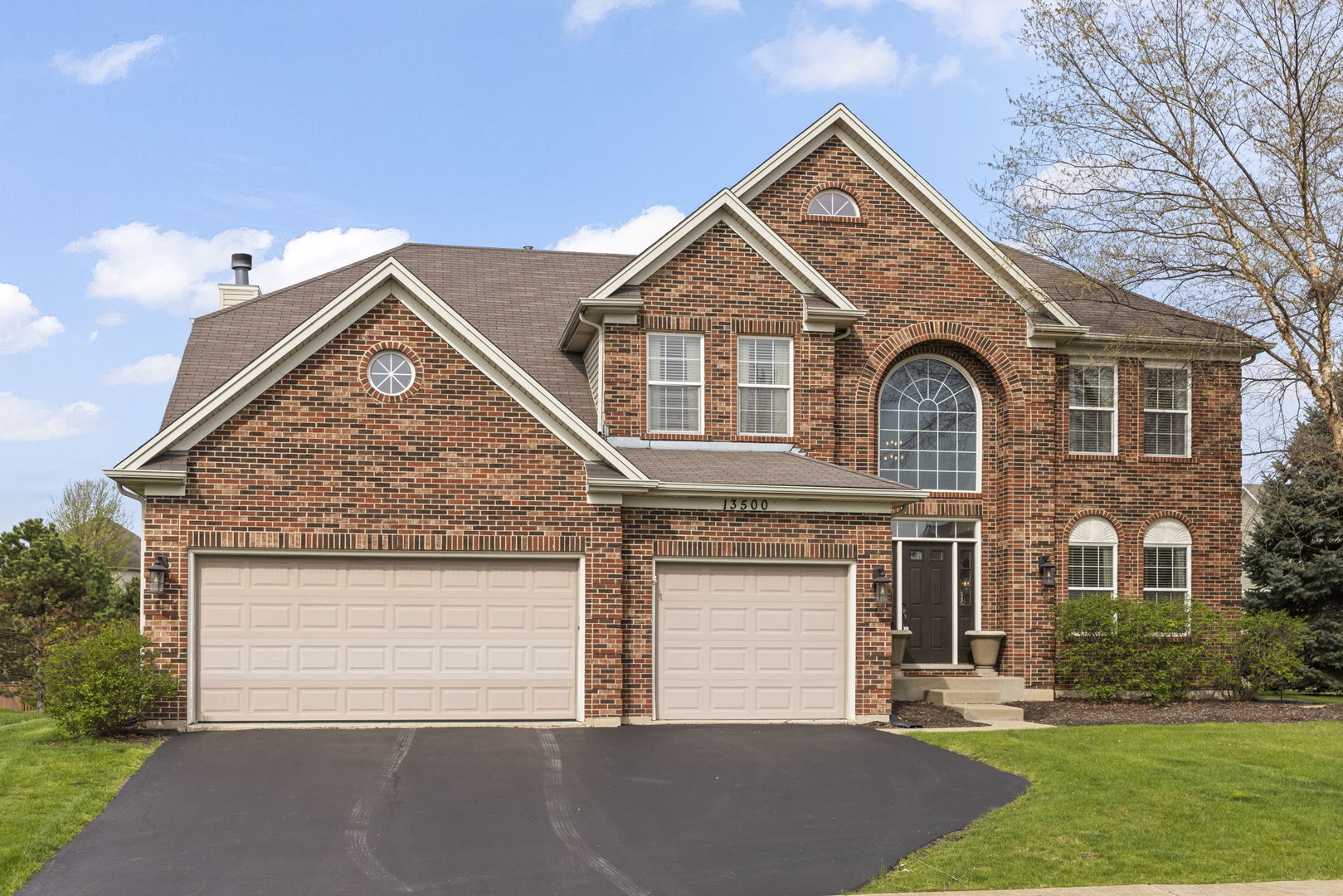 Plainfield, IL 60585