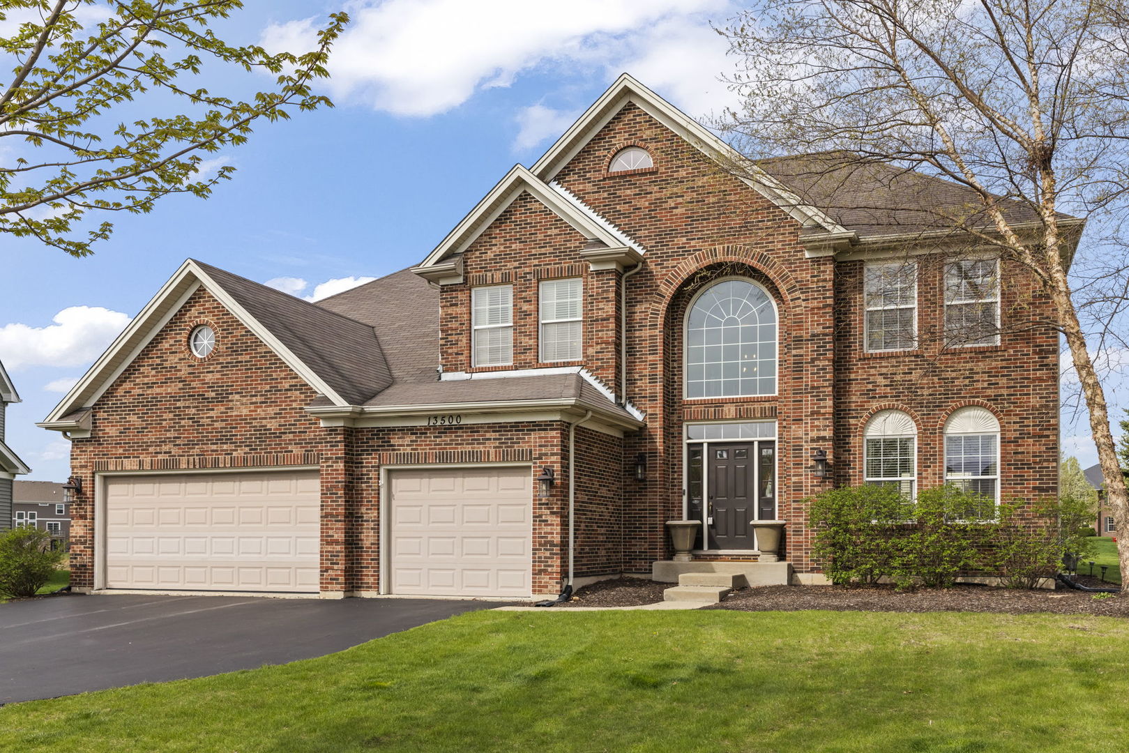 Plainfield, IL 60585