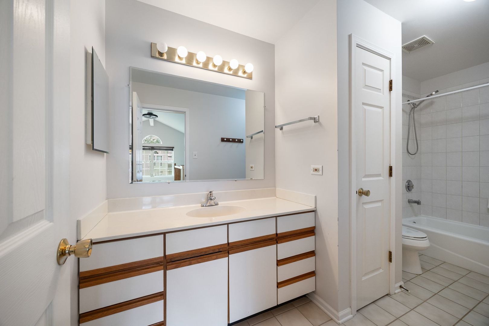 620 Beaver Court, Naperville, IL 60563