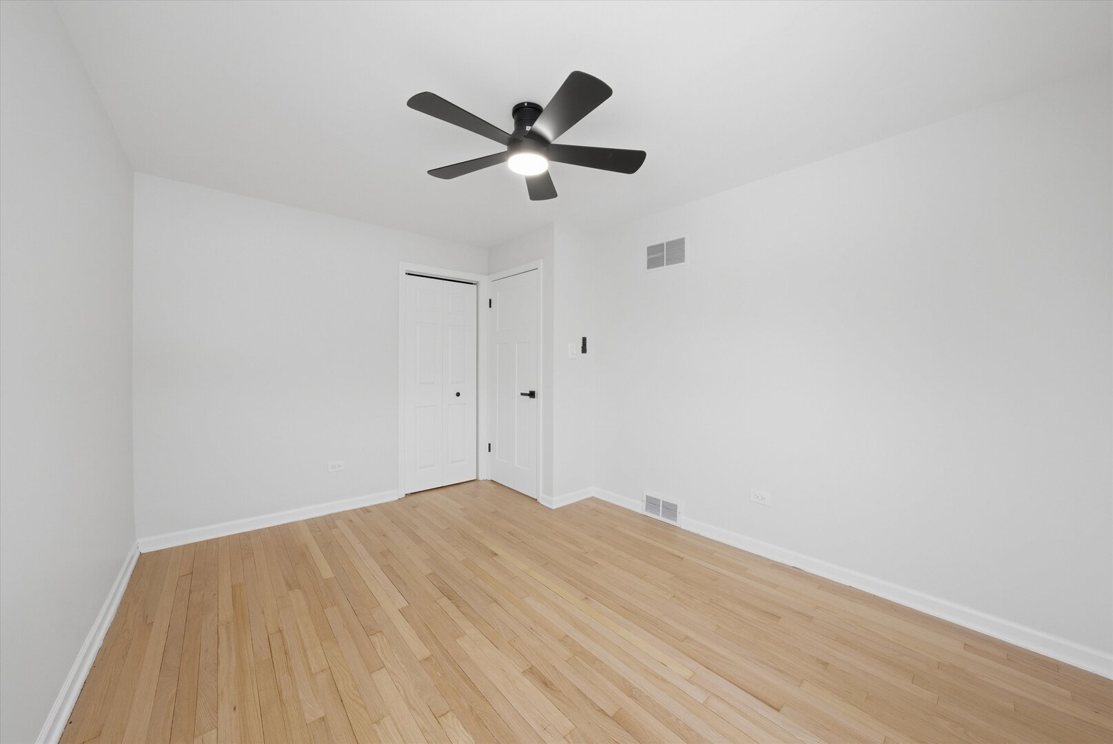 14223 University Avenue, Dolton, IL 60419