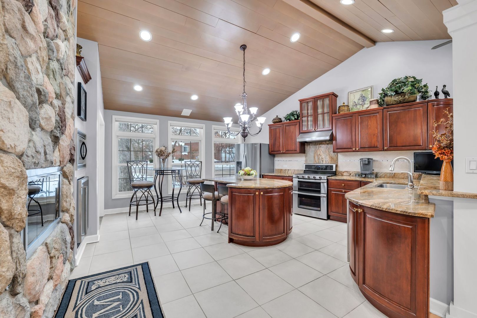 10 Deerpath Lane, Palos Park, IL 60464