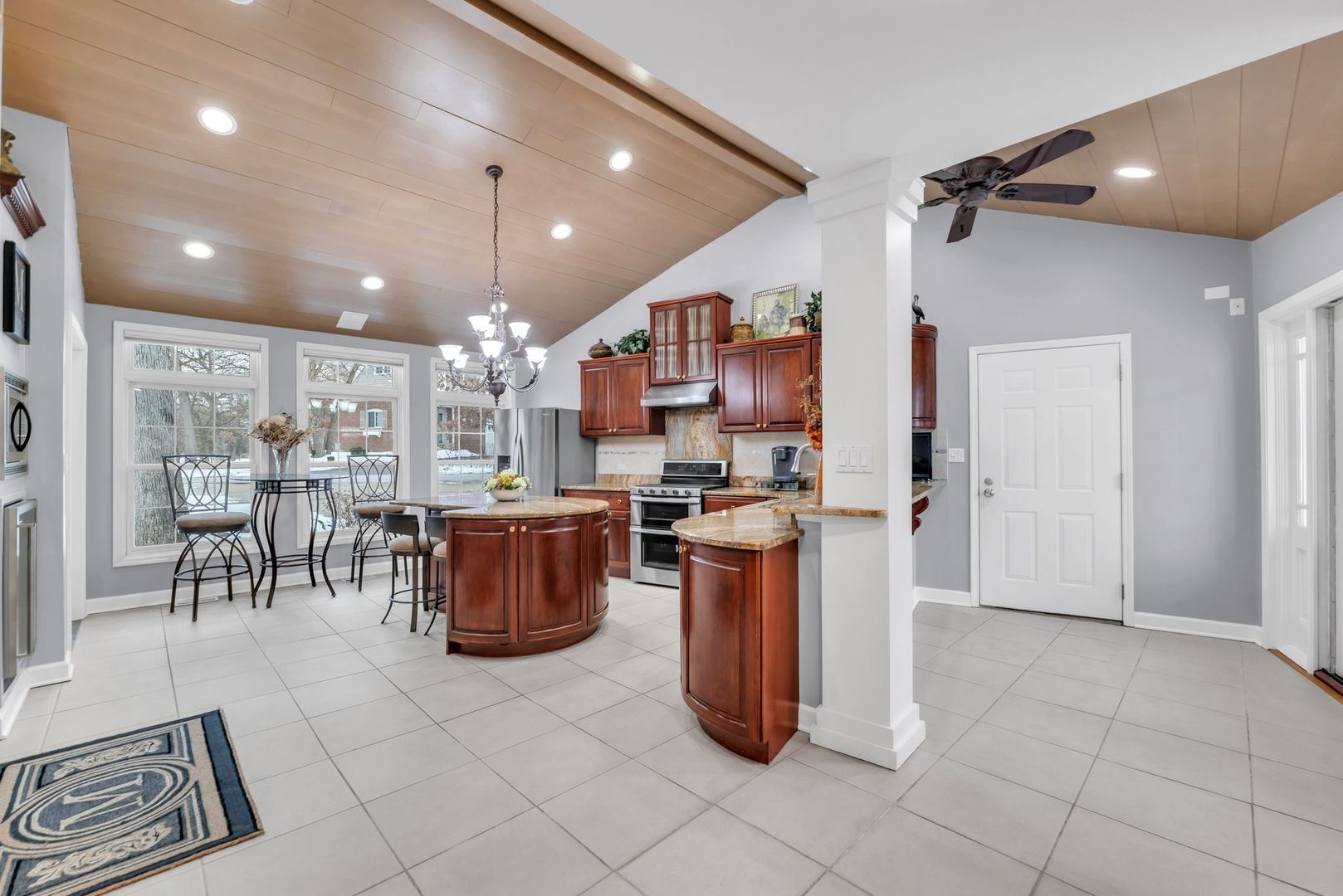 10 Deerpath Lane, Palos Park, IL 60464