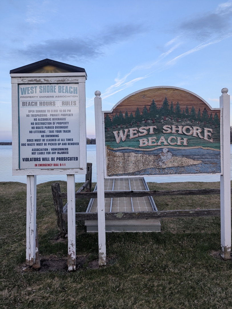 5313 Cleveland Drive, McHenry, IL 60050