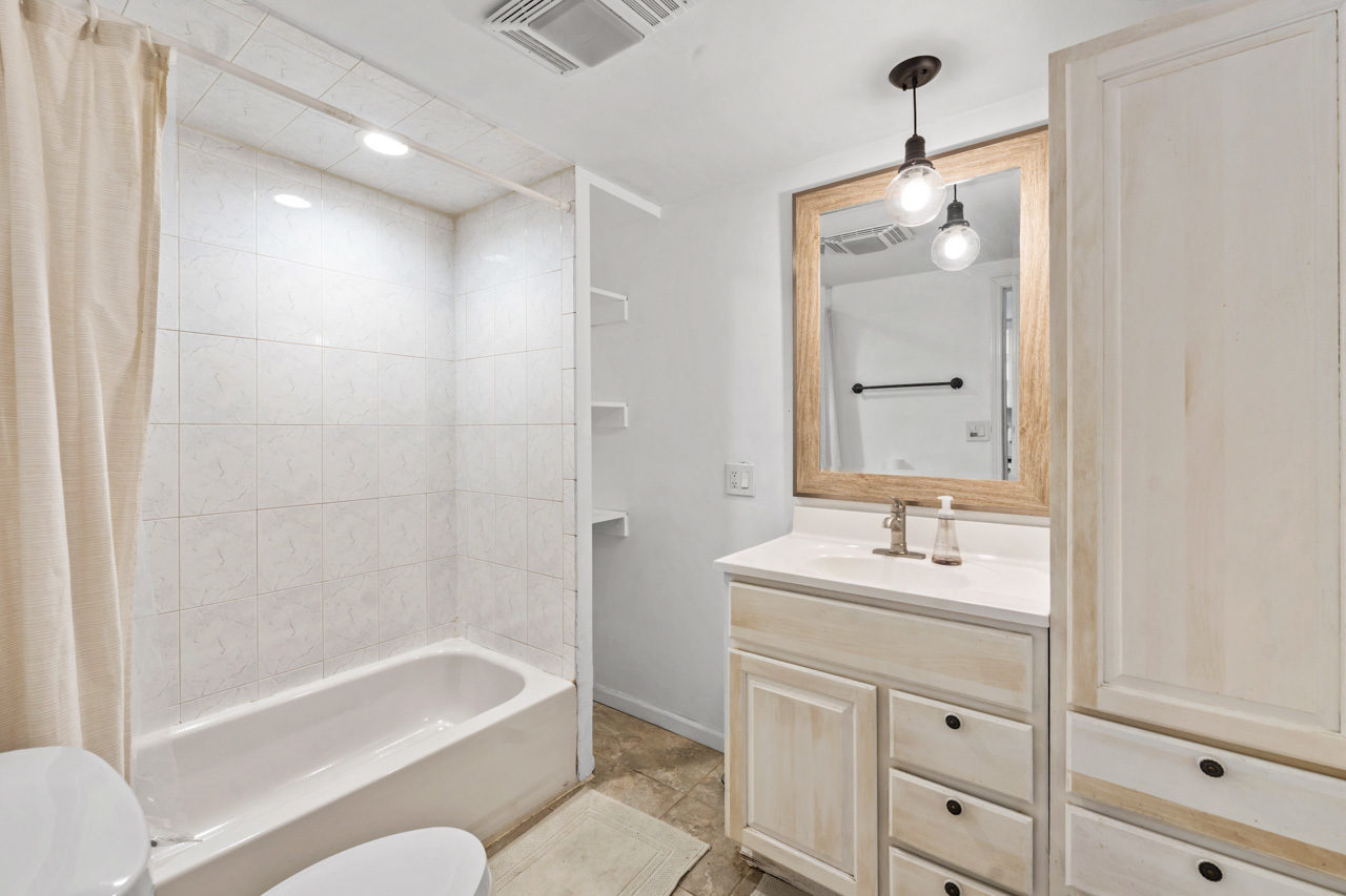 4616 River Drive, Lisle, IL 60532