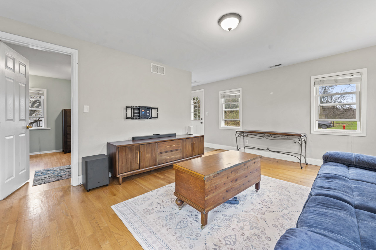 4616 River Drive, Lisle, IL 60532