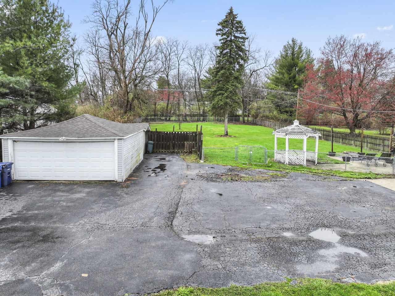 4616 River Drive, Lisle, IL 60532