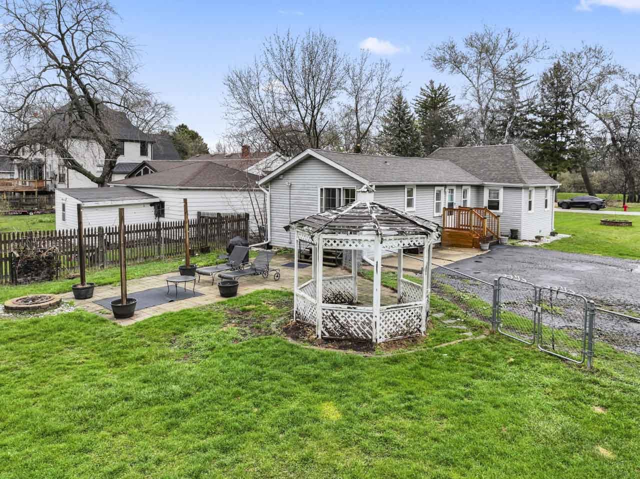 4616 River Drive, Lisle, IL 60532