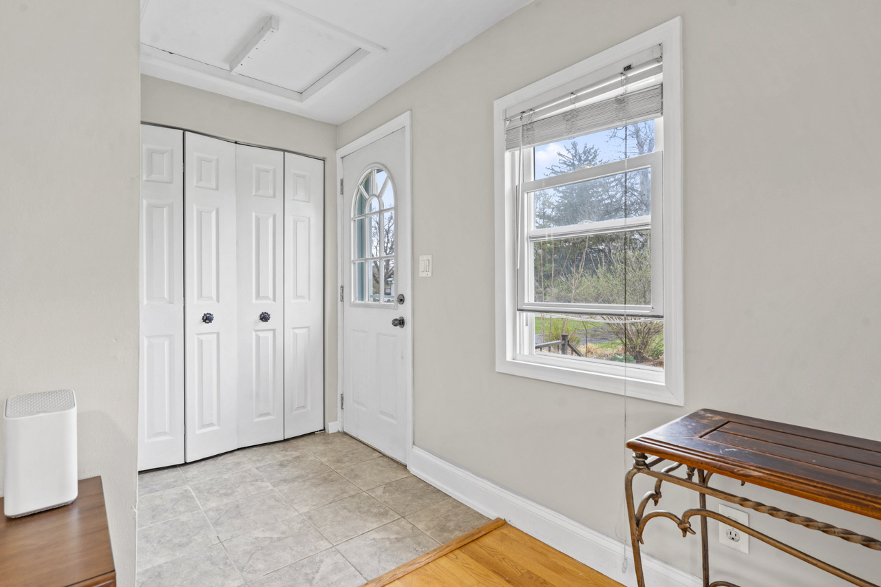 4616 River Drive, Lisle, IL 60532