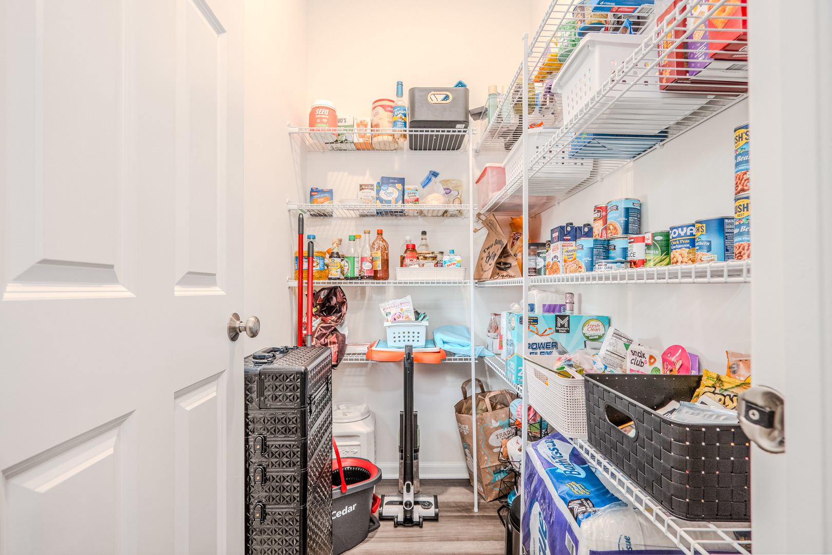 4167 Chelsea Manor Circle, Aurora, IL 60504