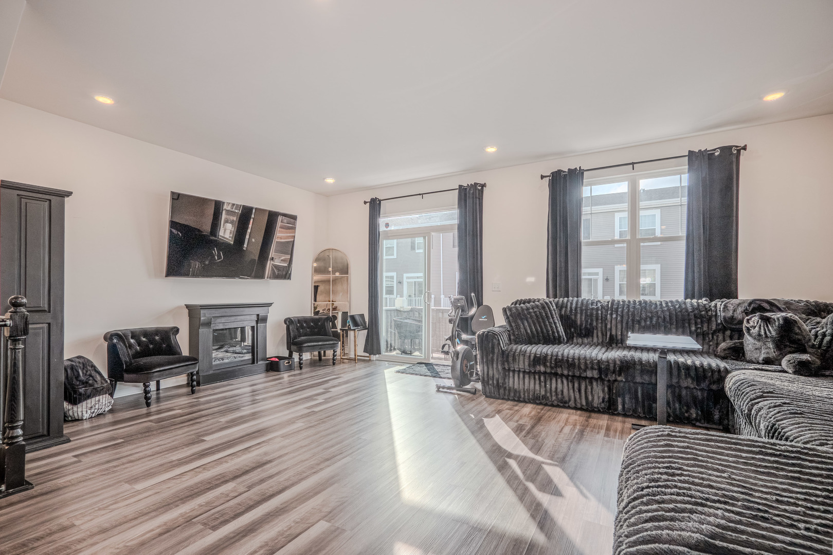 4167 Chelsea Manor Circle, Aurora, IL 60504