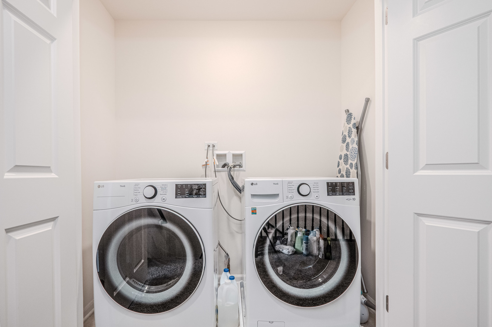 4167 Chelsea Manor Circle, Aurora, IL 60504