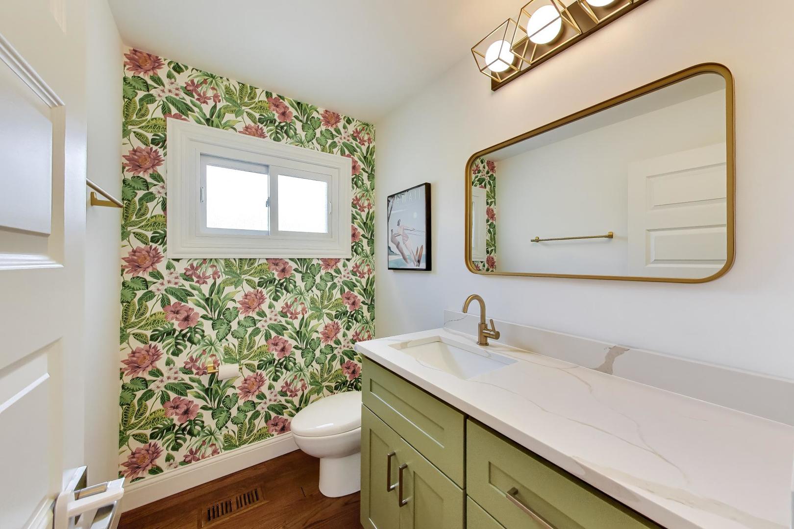 504 W Berkley Drive, Arlington Heights, IL 60004