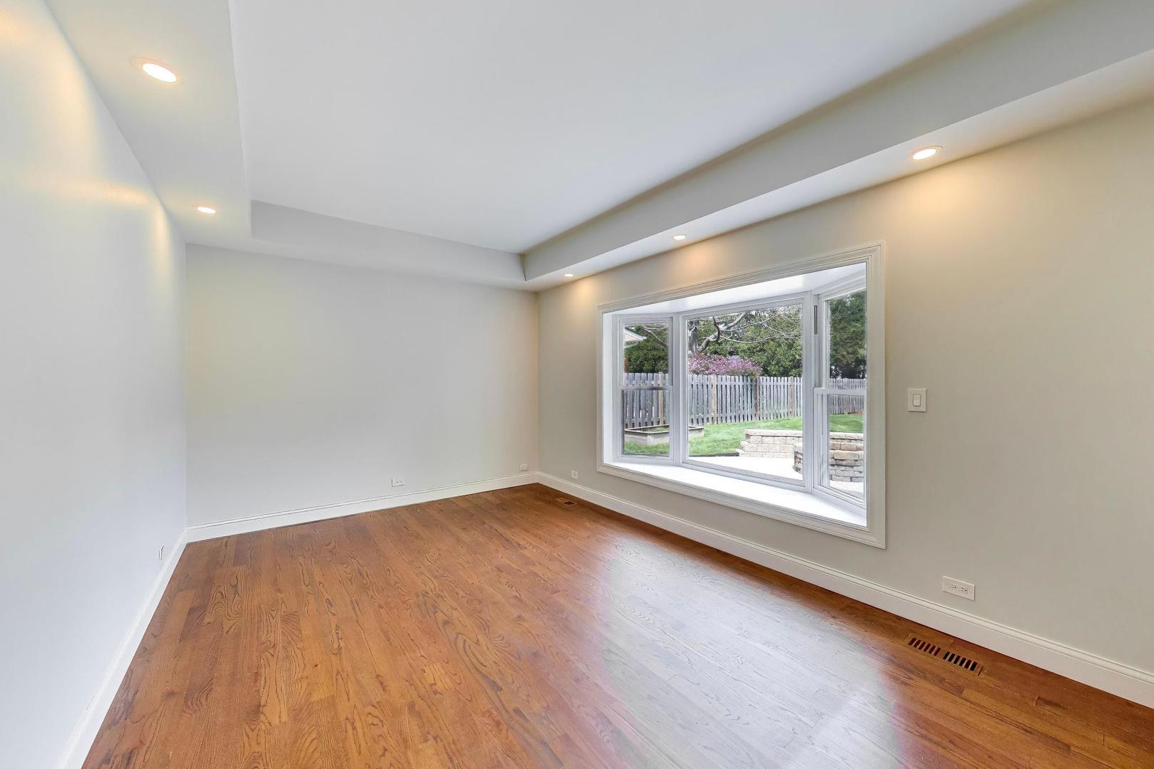 504 W Berkley Drive, Arlington Heights, IL 60004