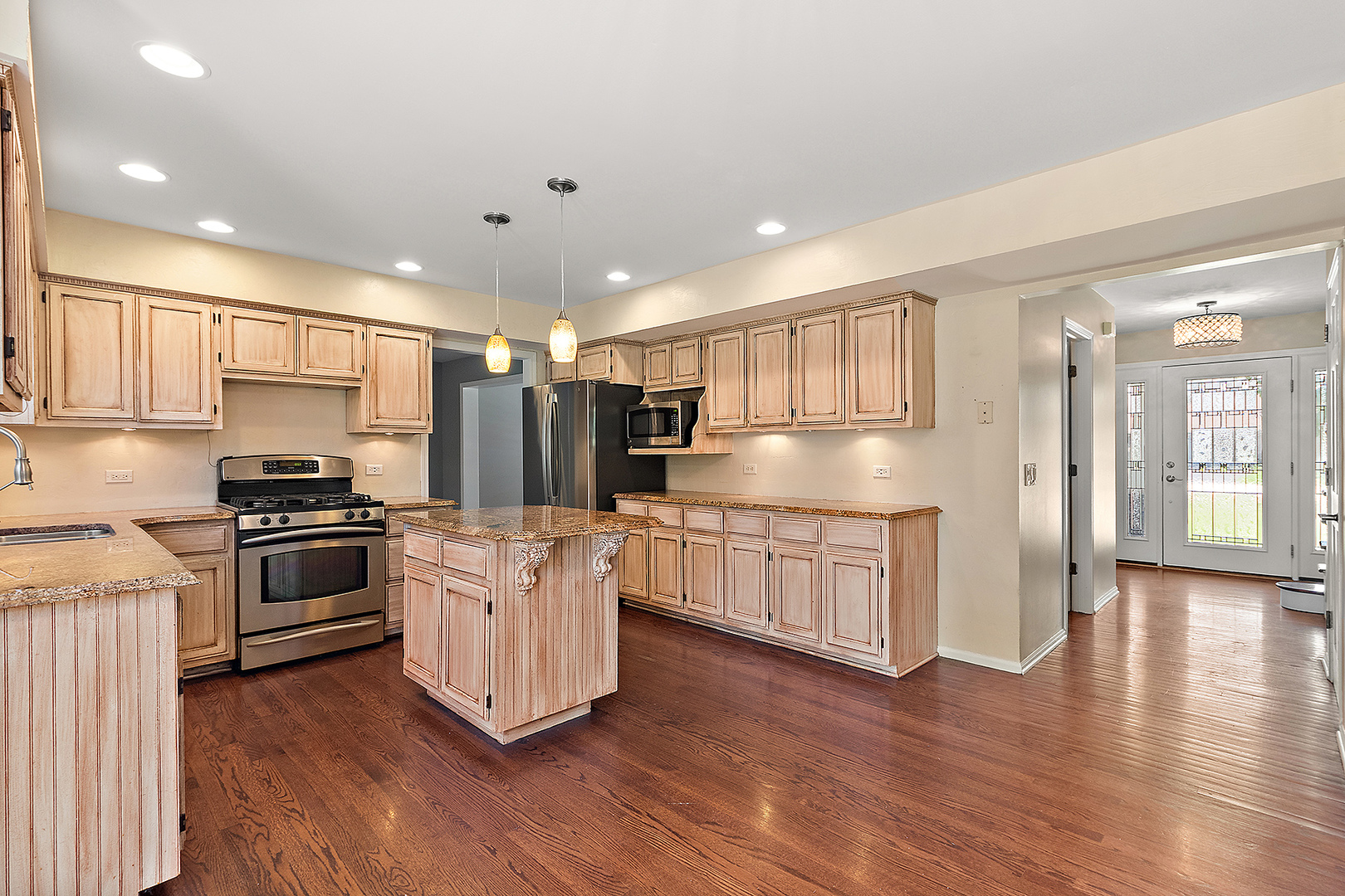 13050 S Elizabeth Drive, Plainfield, IL 60585