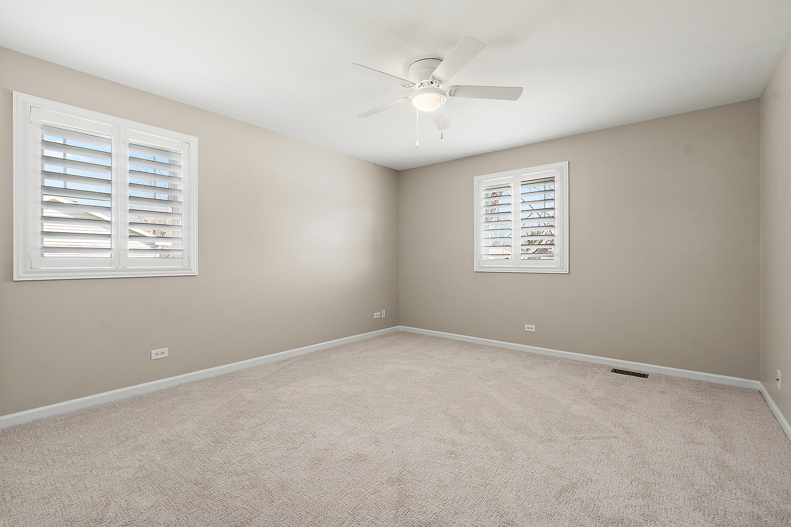 13050 S Elizabeth Drive, Plainfield, IL 60585