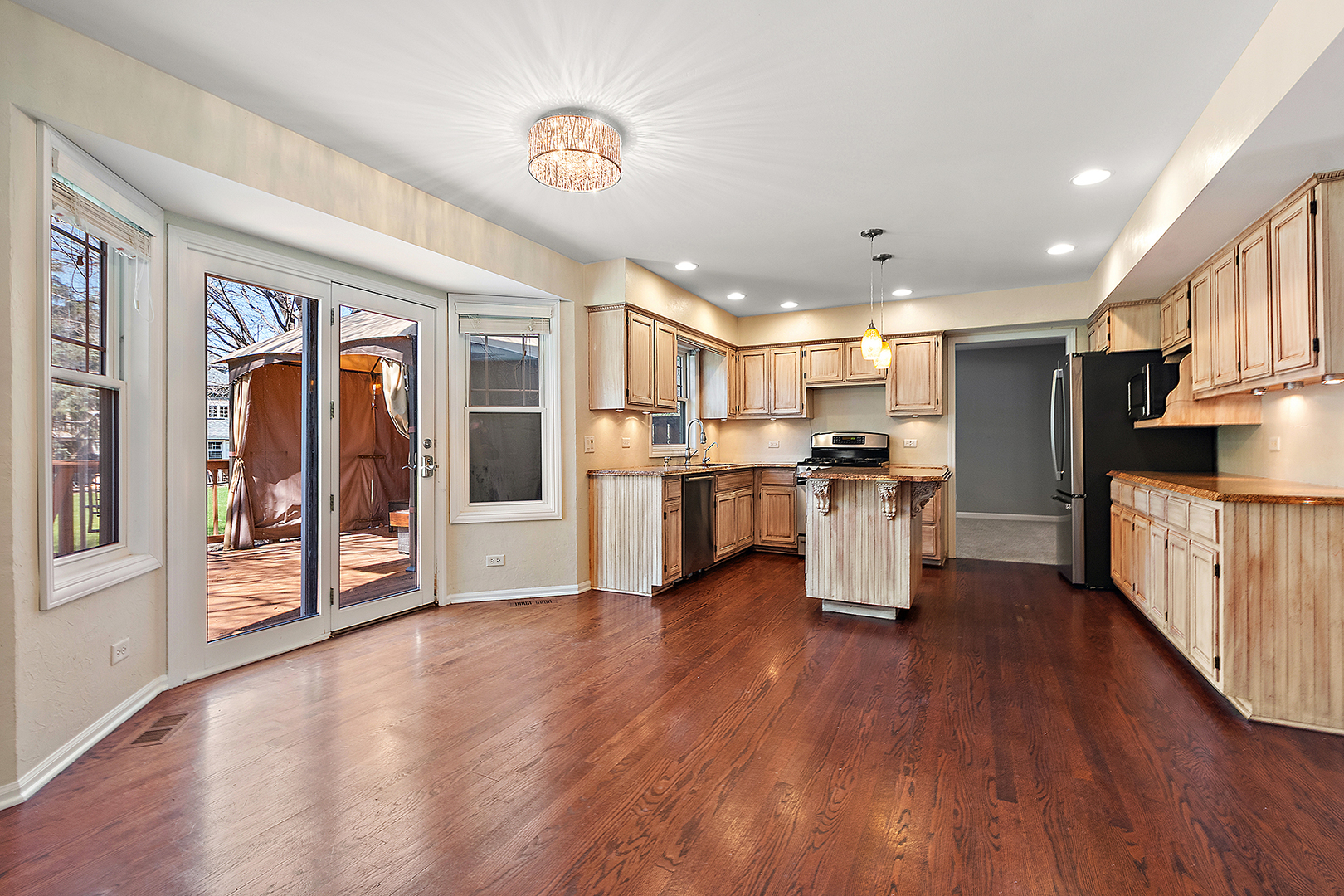 13050 S Elizabeth Drive, Plainfield, IL 60585