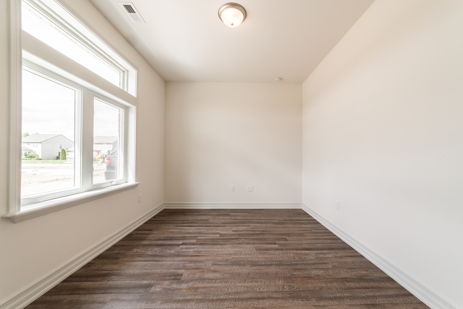 411 Stearn Drive #411, Genoa, IL 60135