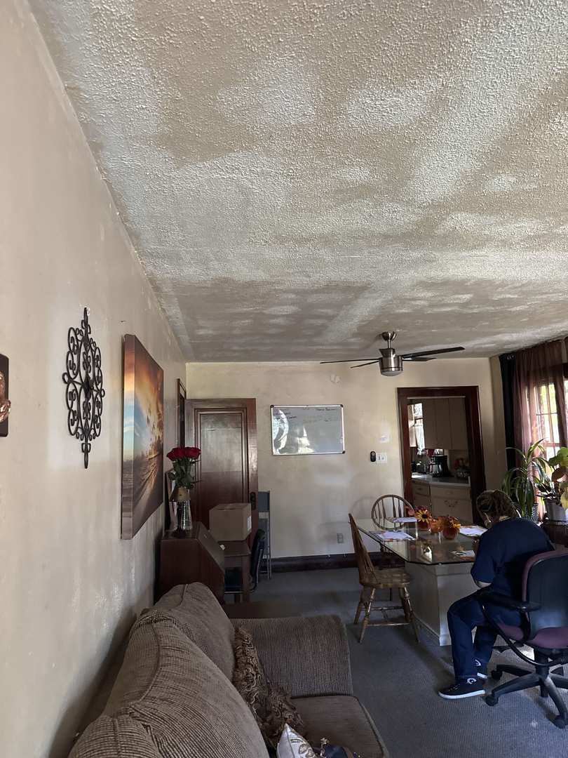 621 W Keith Avenue, Waukegan, IL 60085