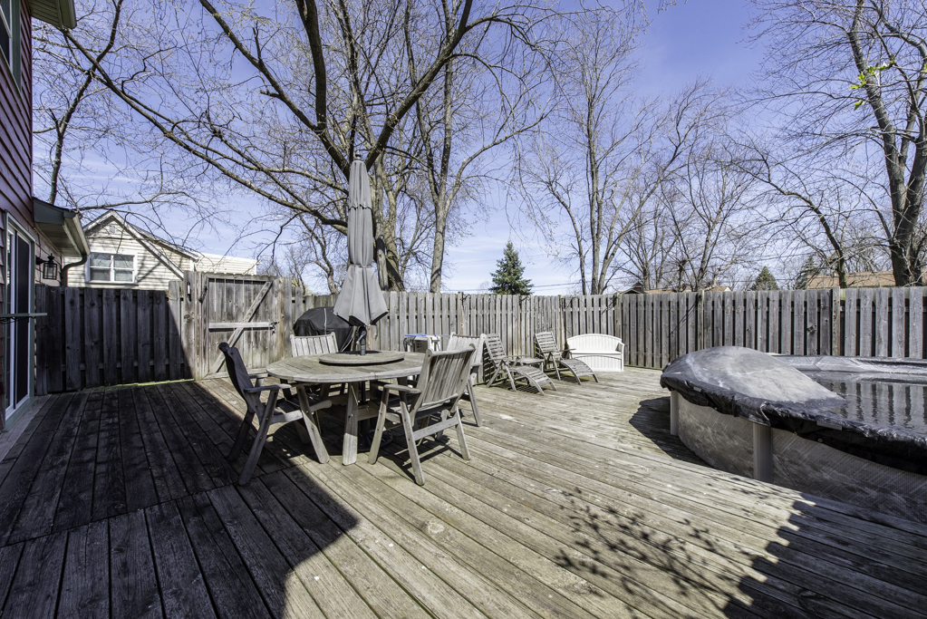 3831 Pine Avenue, Beach Park, IL 60099