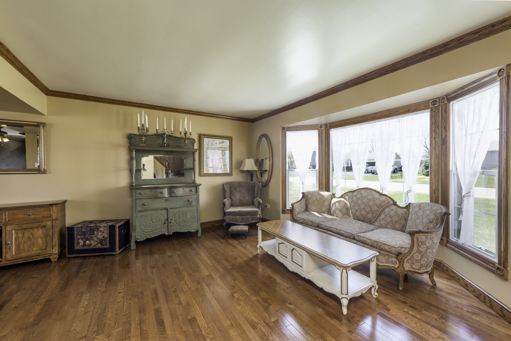 3831 Pine Avenue, Beach Park, IL 60099