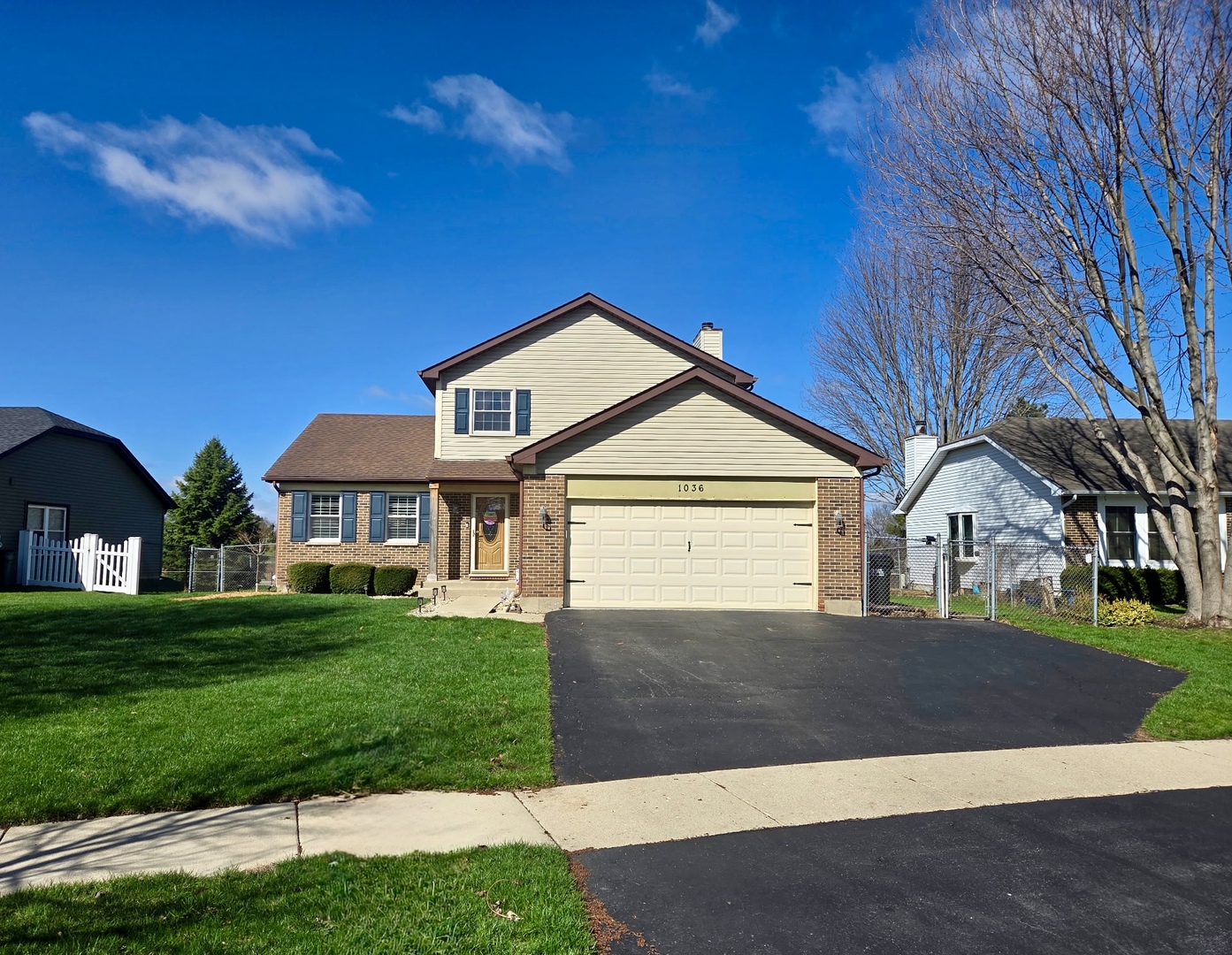 1036 Pheasant Trail, Carol Stream, IL 60188