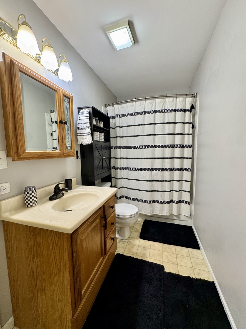 1036 Pheasant Trail, Carol Stream, IL 60188