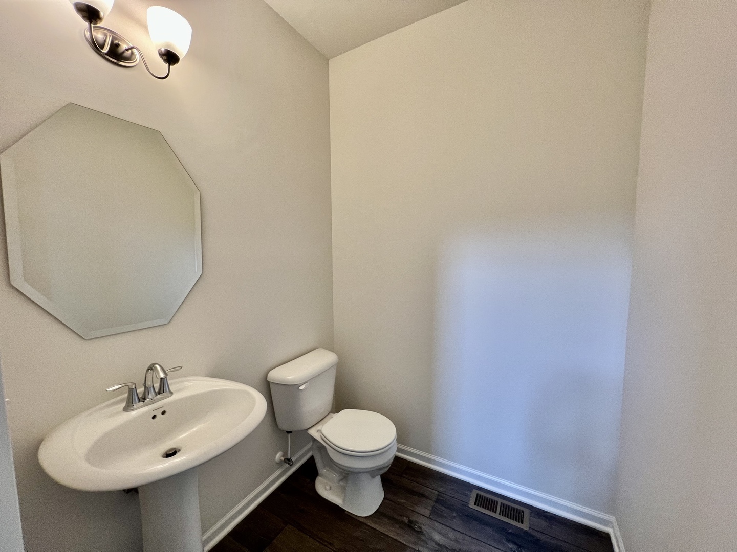 Warrenville, IL 60555