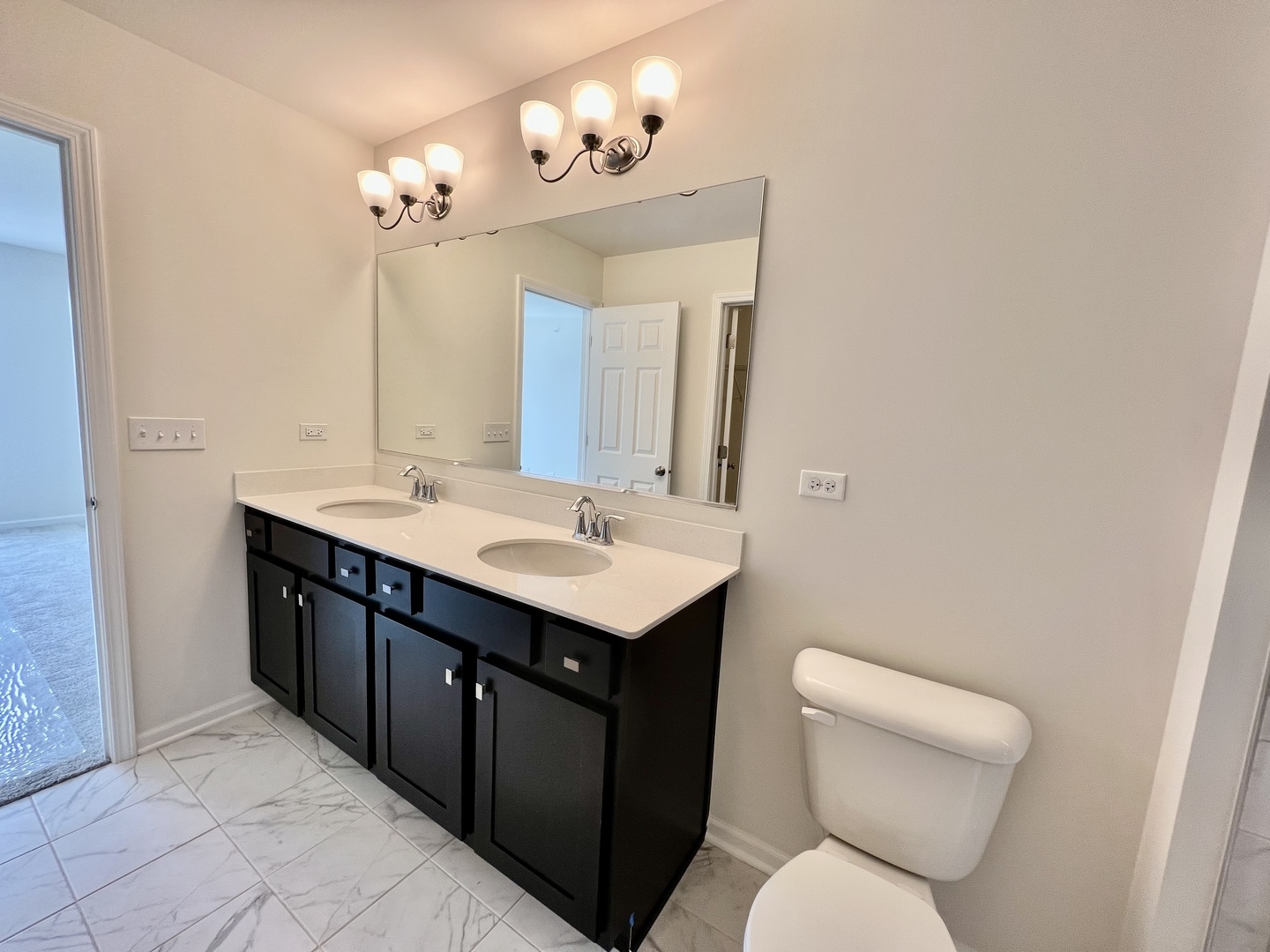 Warrenville, IL 60555