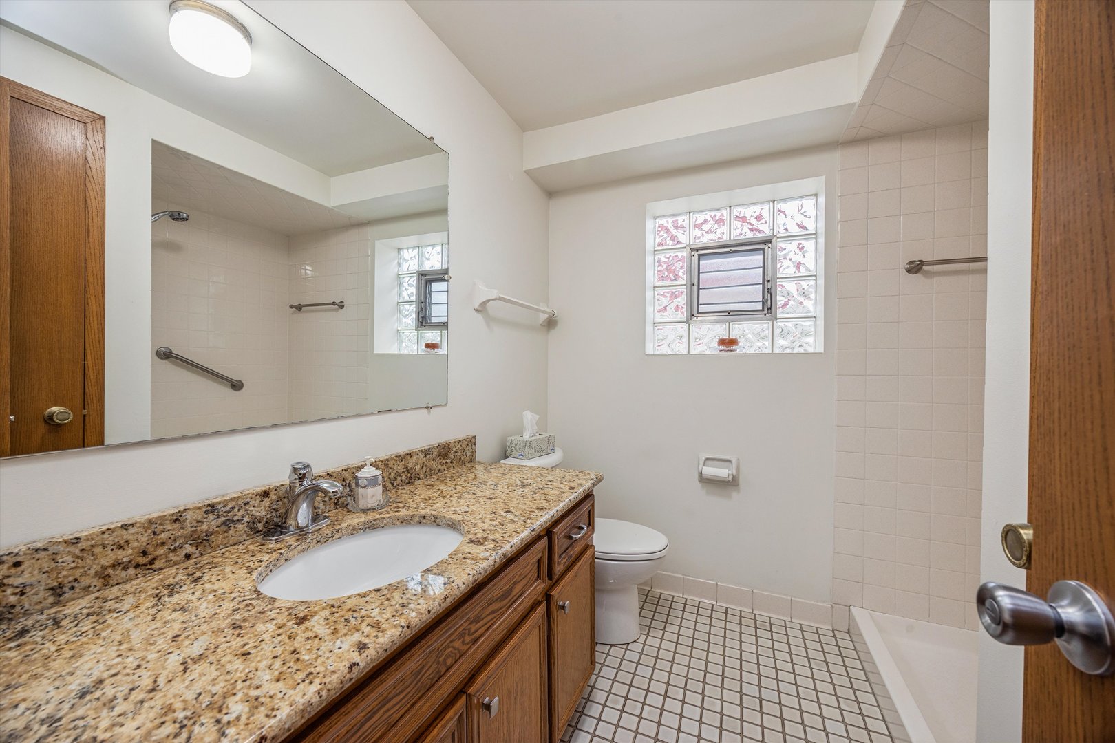 4230 Prairie Avenue, Brookfield, IL 60513