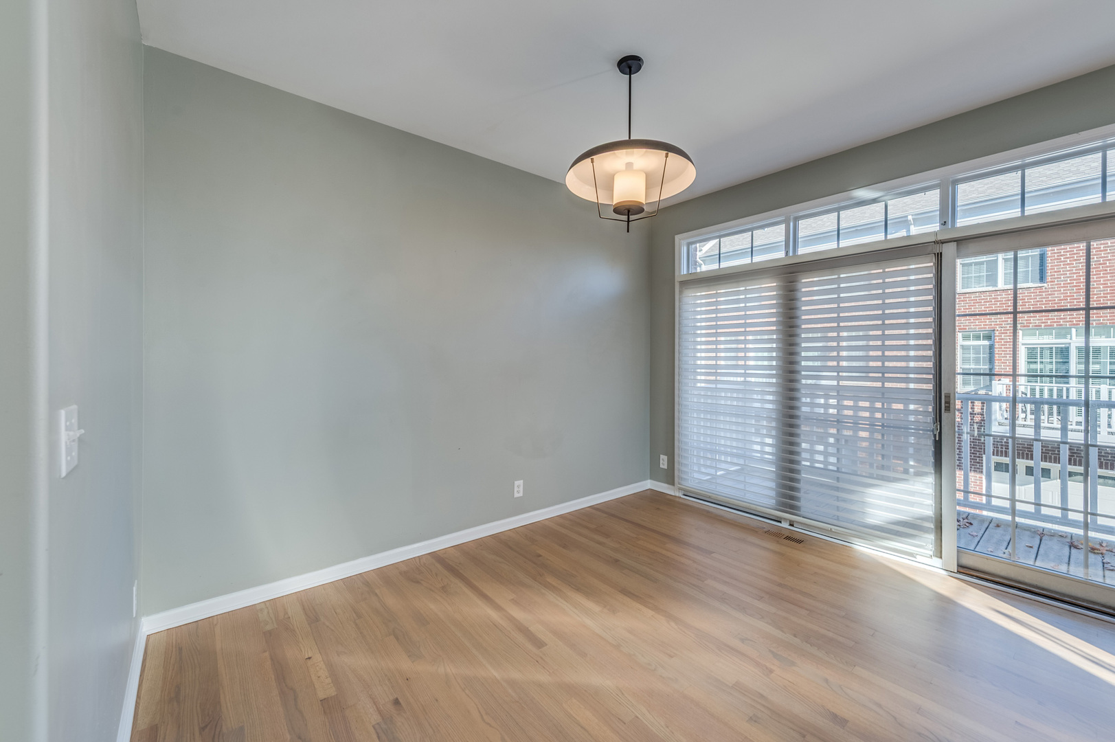 243 BOX CAR Avenue, Naperville, IL 60540