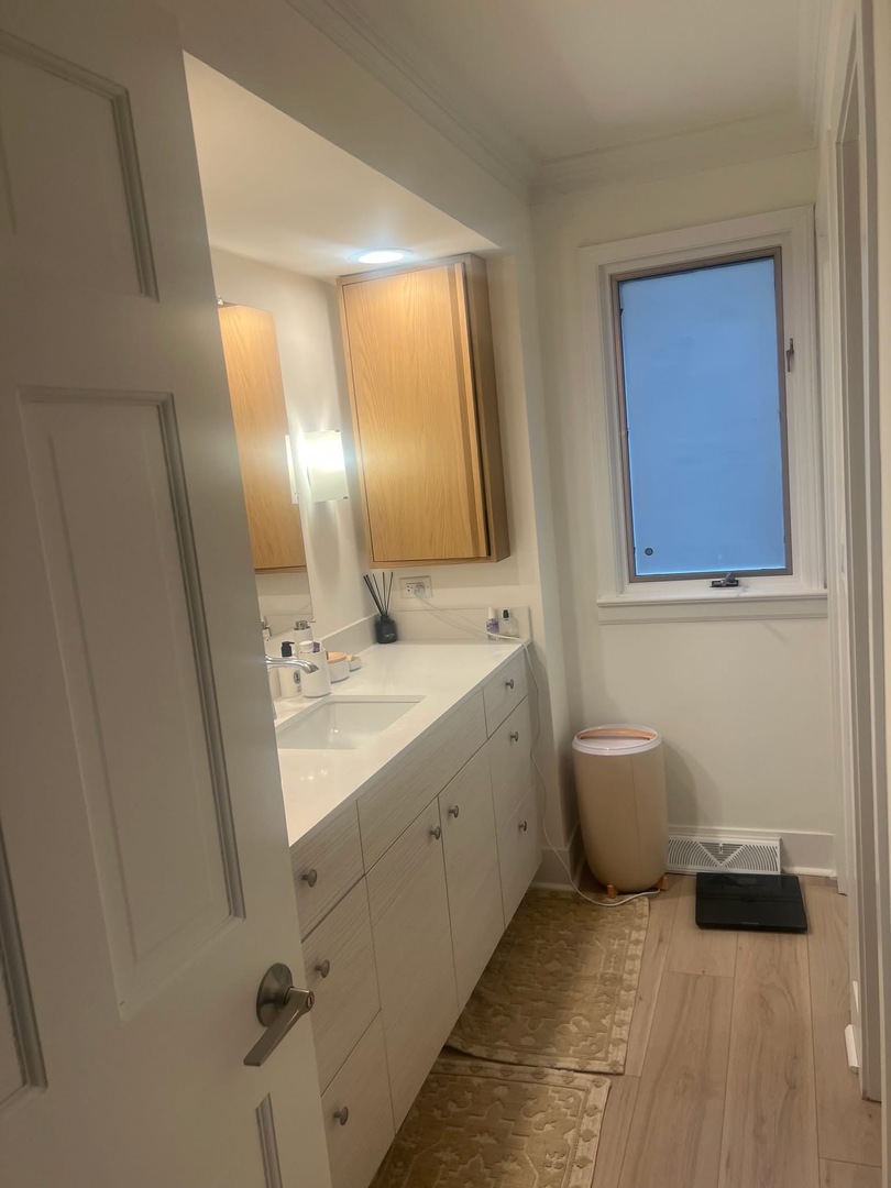 1930 Sherman Avenue #1S, Evanston, IL 60201