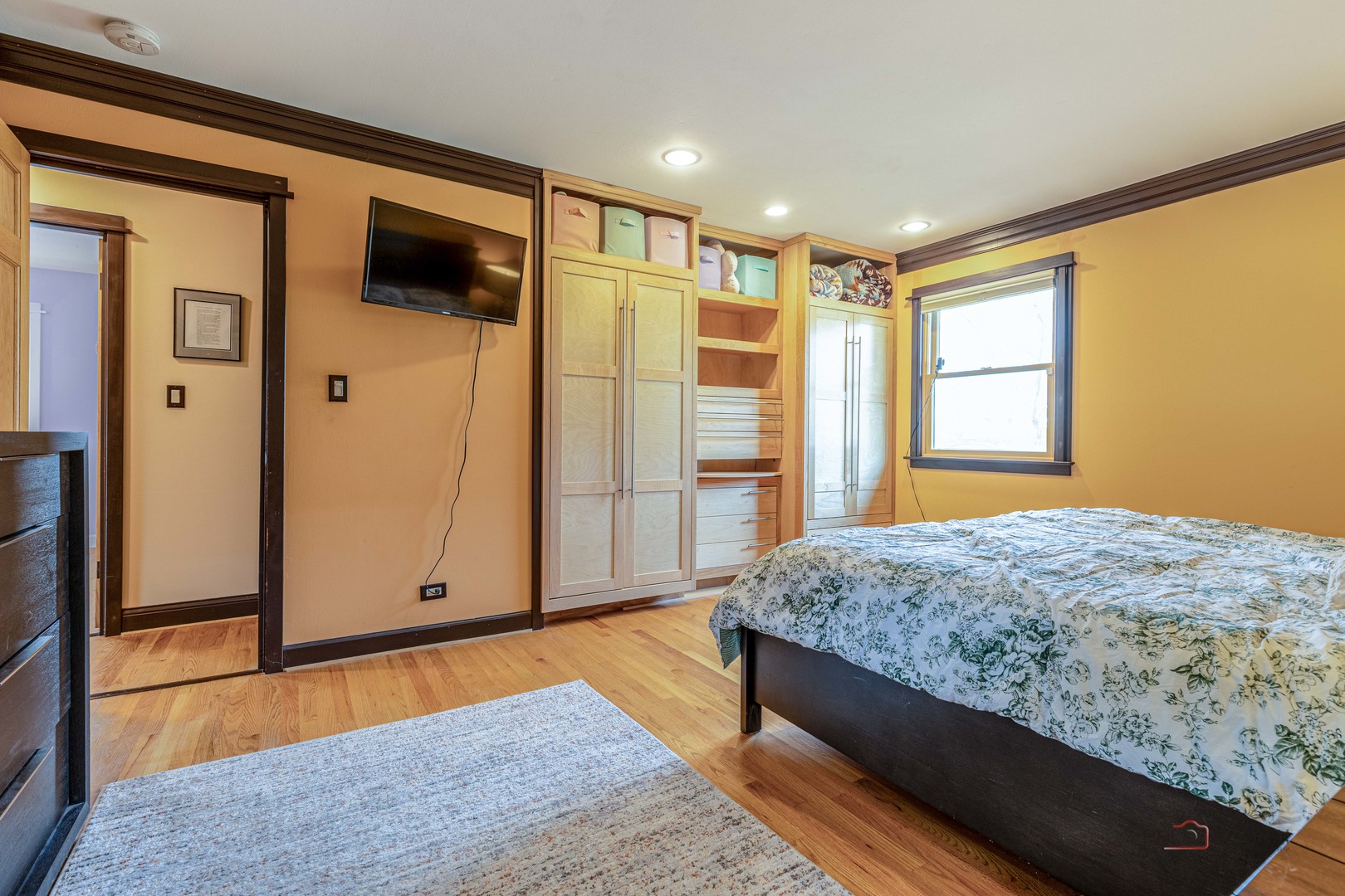 521 Castlewood Lane, Buffalo Grove, IL 60089