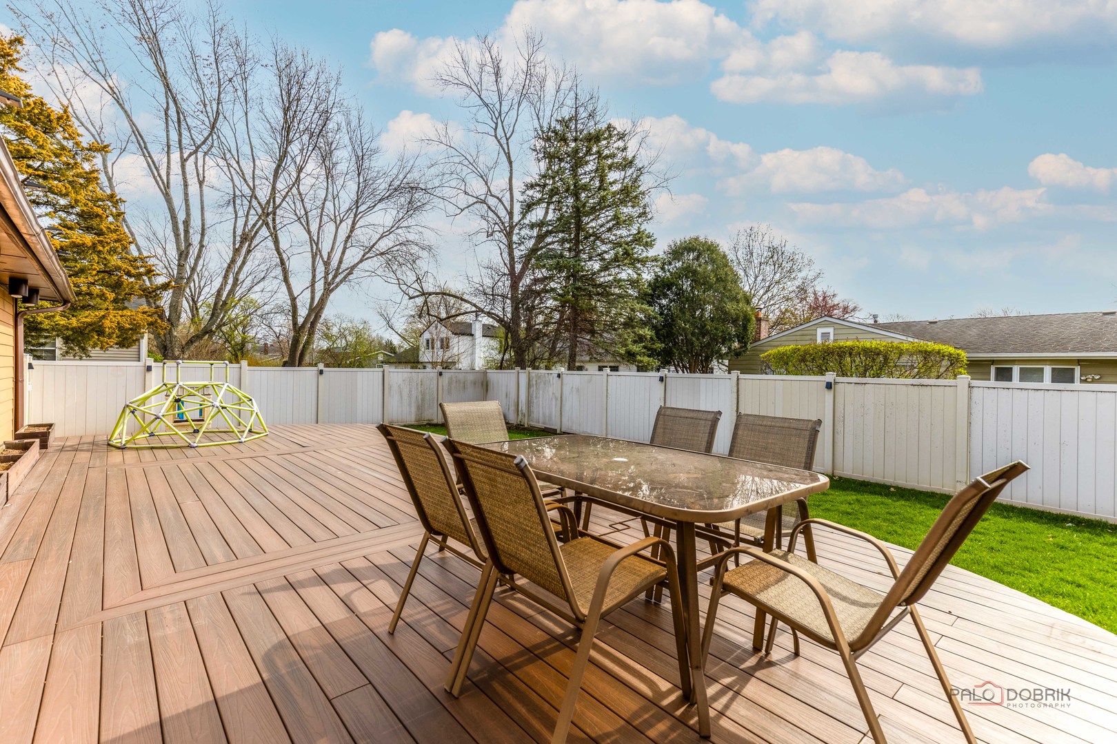 521 Castlewood Lane, Buffalo Grove, IL 60089