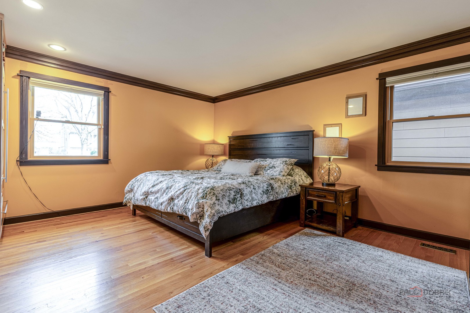 521 Castlewood Lane, Buffalo Grove, IL 60089