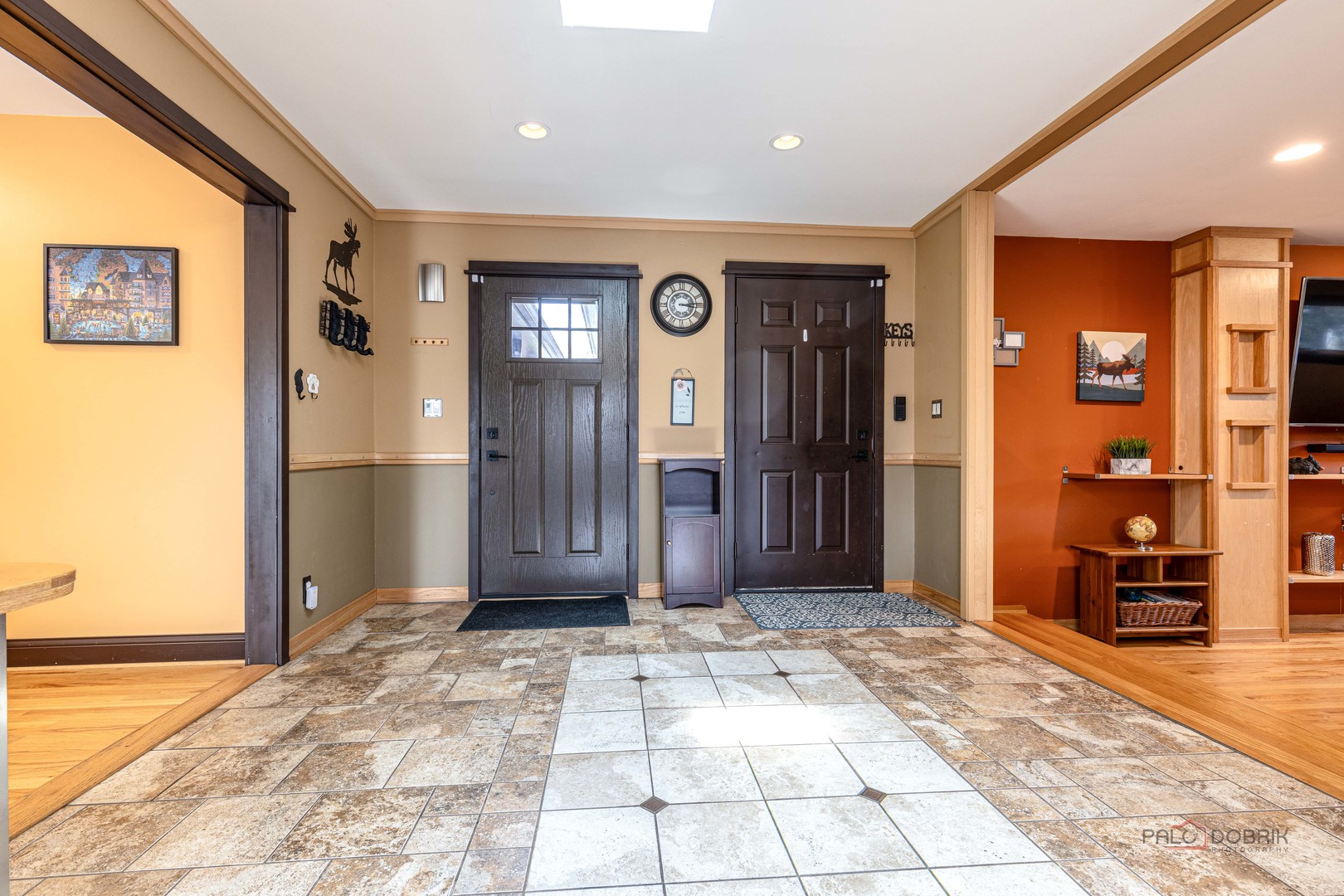 521 Castlewood Lane, Buffalo Grove, IL 60089